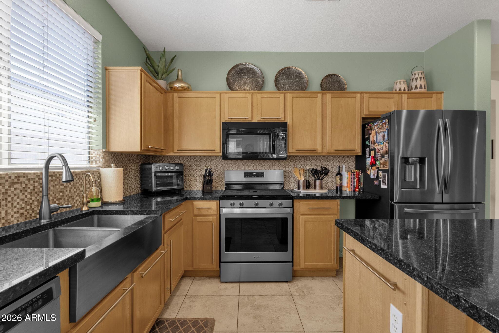1812 W GLENHAVEN Drive, Phoenix, AZ 85045 — photo 12 of 49