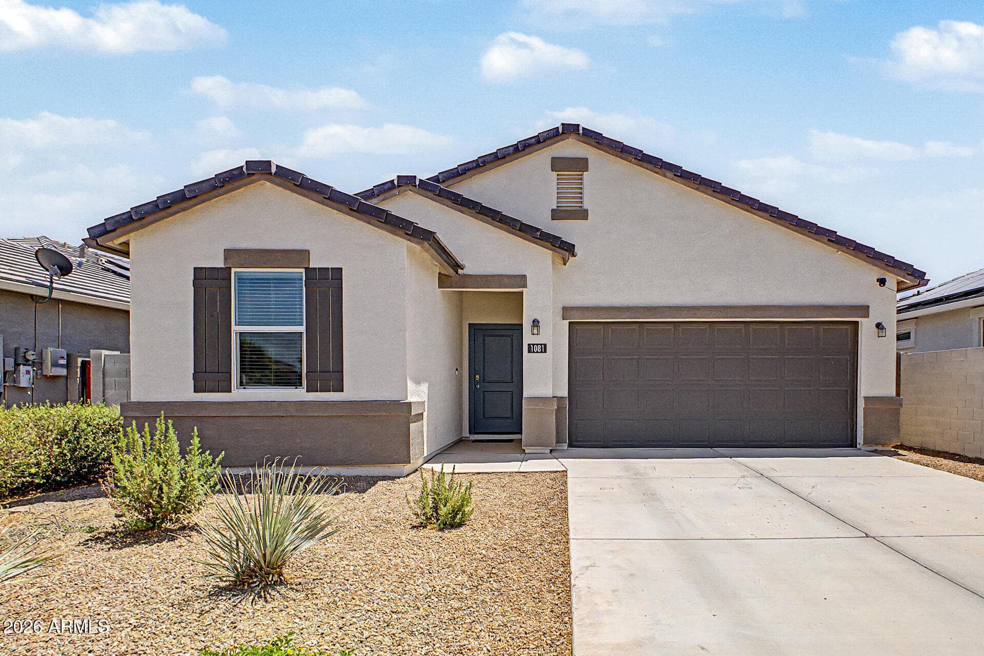1081 W SAND CANYON Court, Casa Grande, AZ 85122 — photo 1 of 28