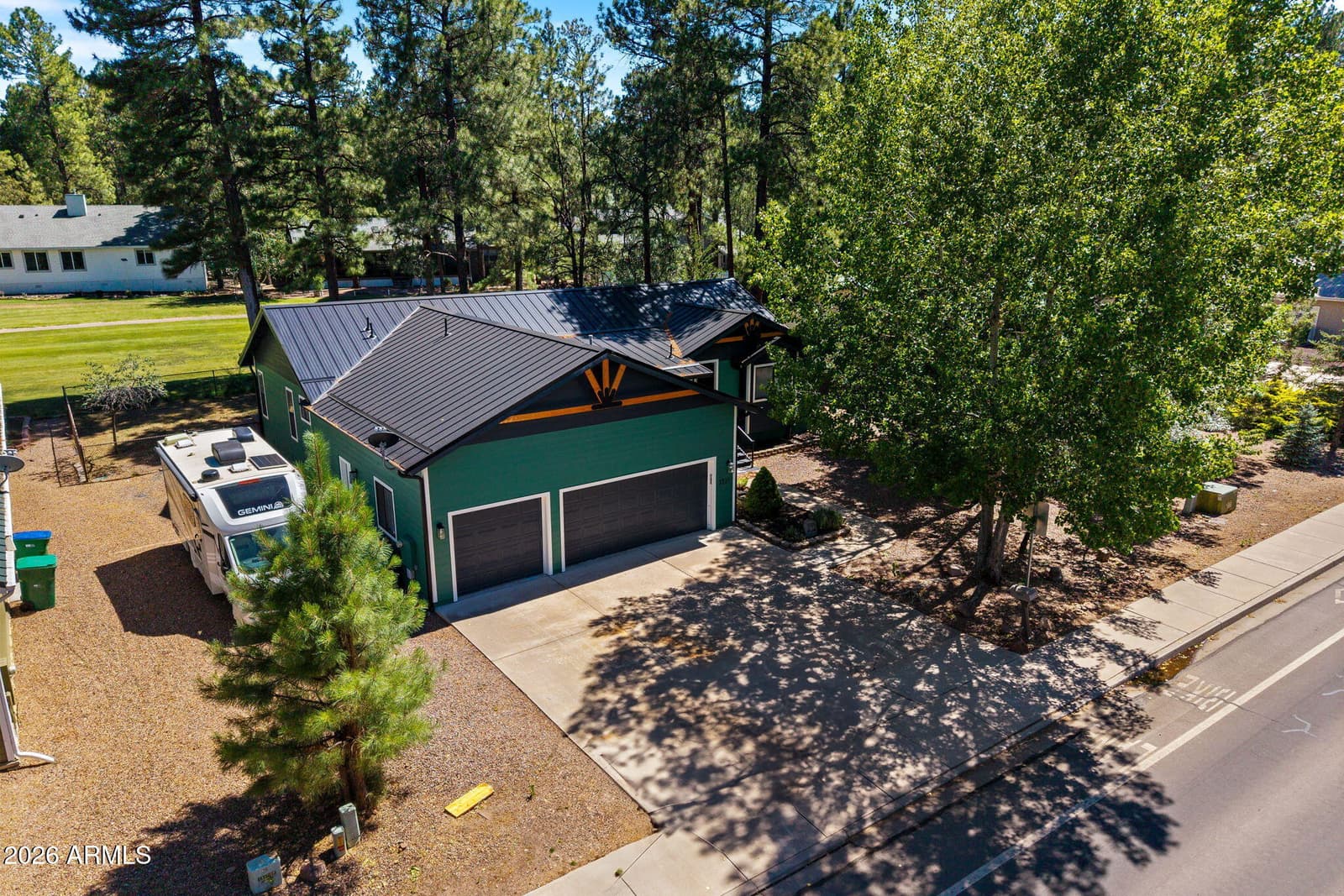 3321 W OLD LINDEN Road, Show Low, AZ 85901 — photo 4 of 35