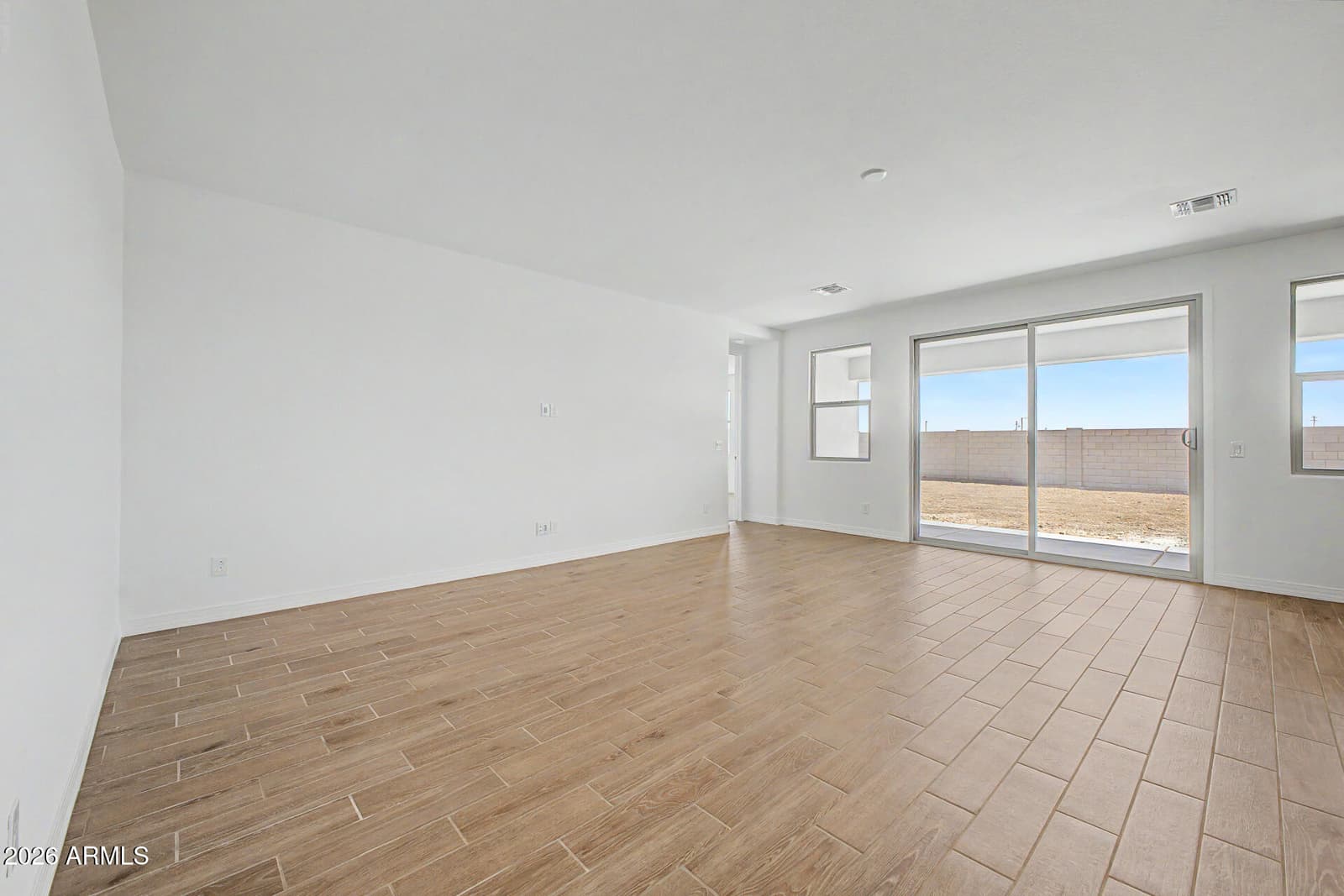 17453 W SAGUARO VISTA Drive, Surprise, AZ 85387 — photo 5 of 12