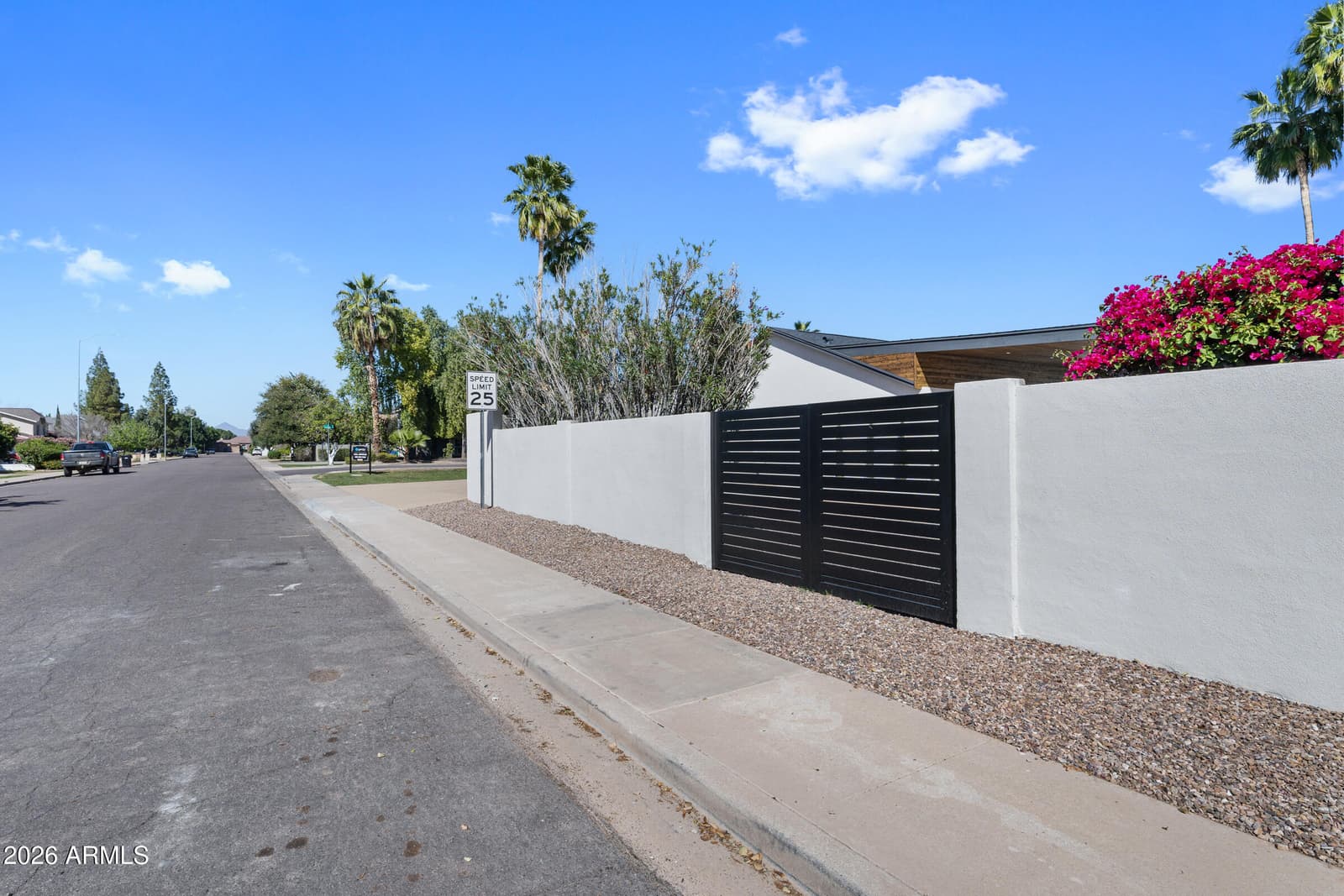 1821 E LYNWOOD Street, Mesa, AZ 85203 — photo 4 of 114