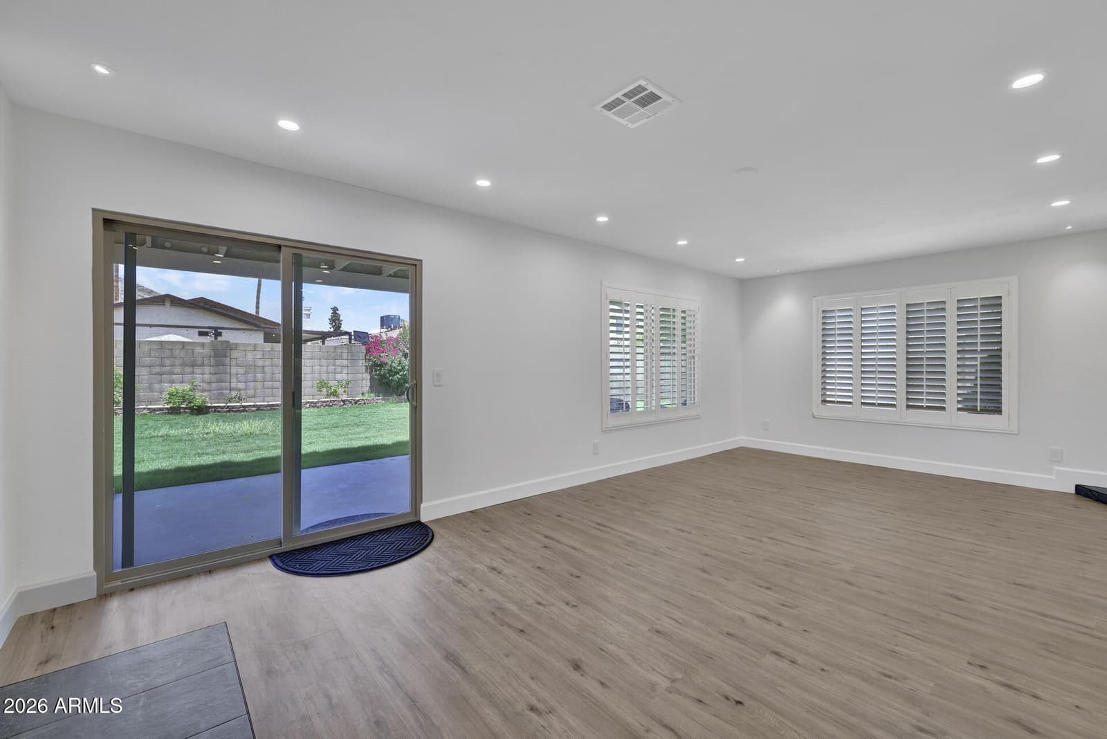 4760 W WAHALLA Lane, Glendale, AZ 85308 — photo 14 of 63