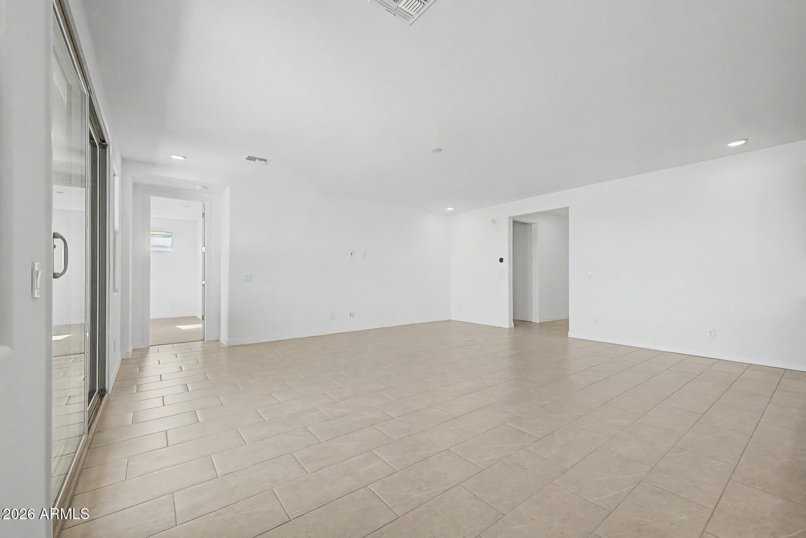 17467 W SAGUARO VISTA Drive, Surprise, AZ 85387 — photo 5 of 14