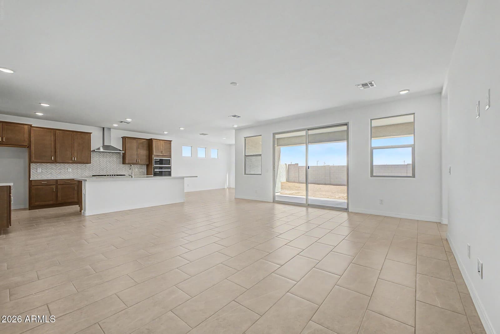 17467 W SAGUARO VISTA Drive, Surprise, AZ 85387 — photo 3 of 14