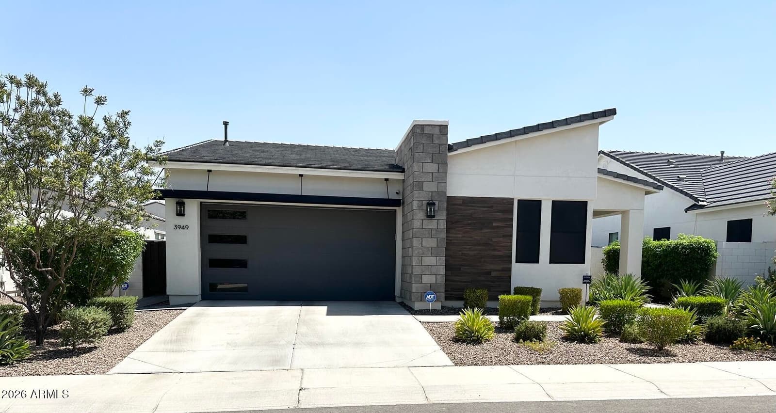 3949 W BRASS Lane, San Tan Valley, AZ 85144