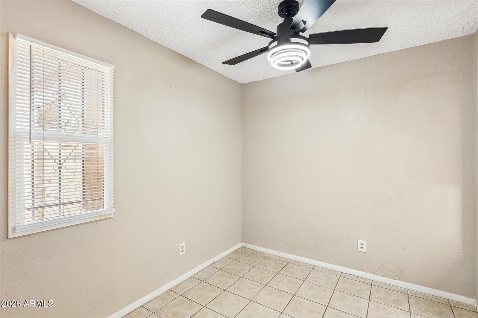 4453 E PUEBLO Avenue, Phoenix, AZ 85040 — photo 6 of 21