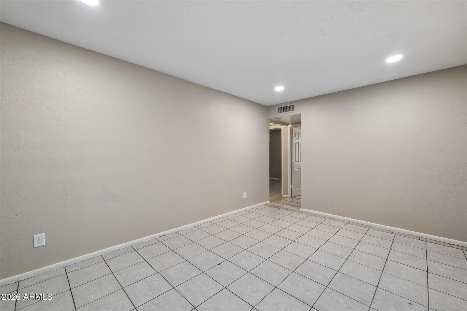 4455 E PUEBLO Avenue, Phoenix, AZ 85040 — photo 4 of 18