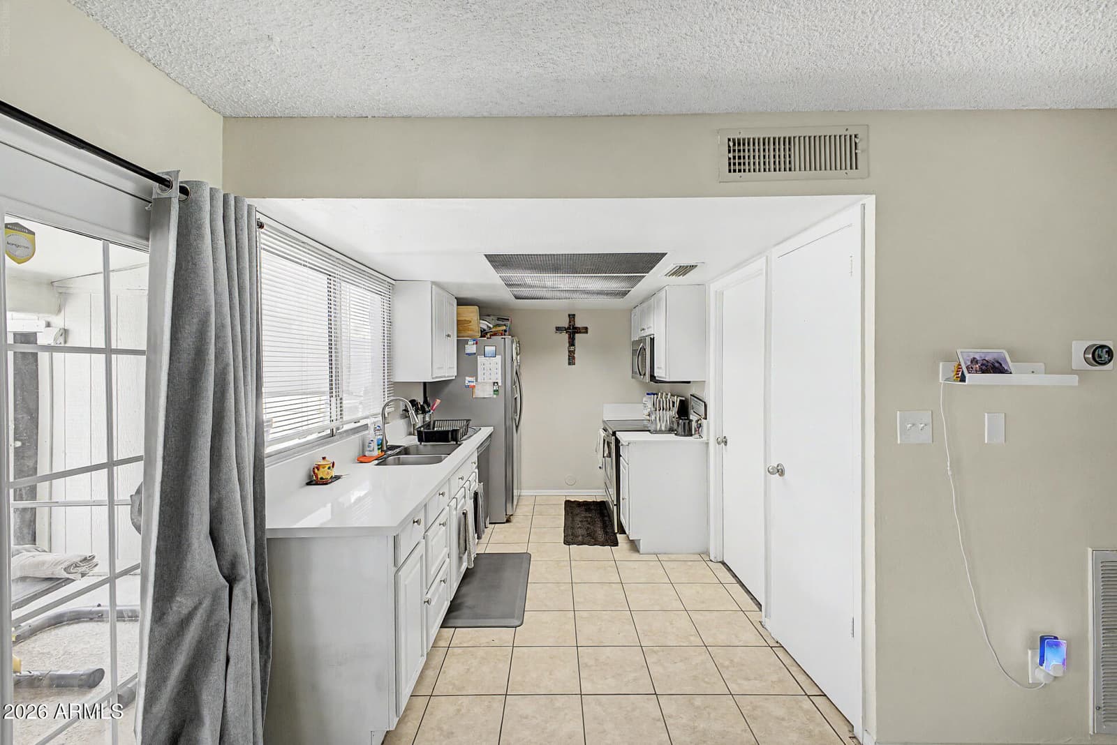 2607 W COOLIDGE Street, Phoenix, AZ 85017 — photo 8 of 23