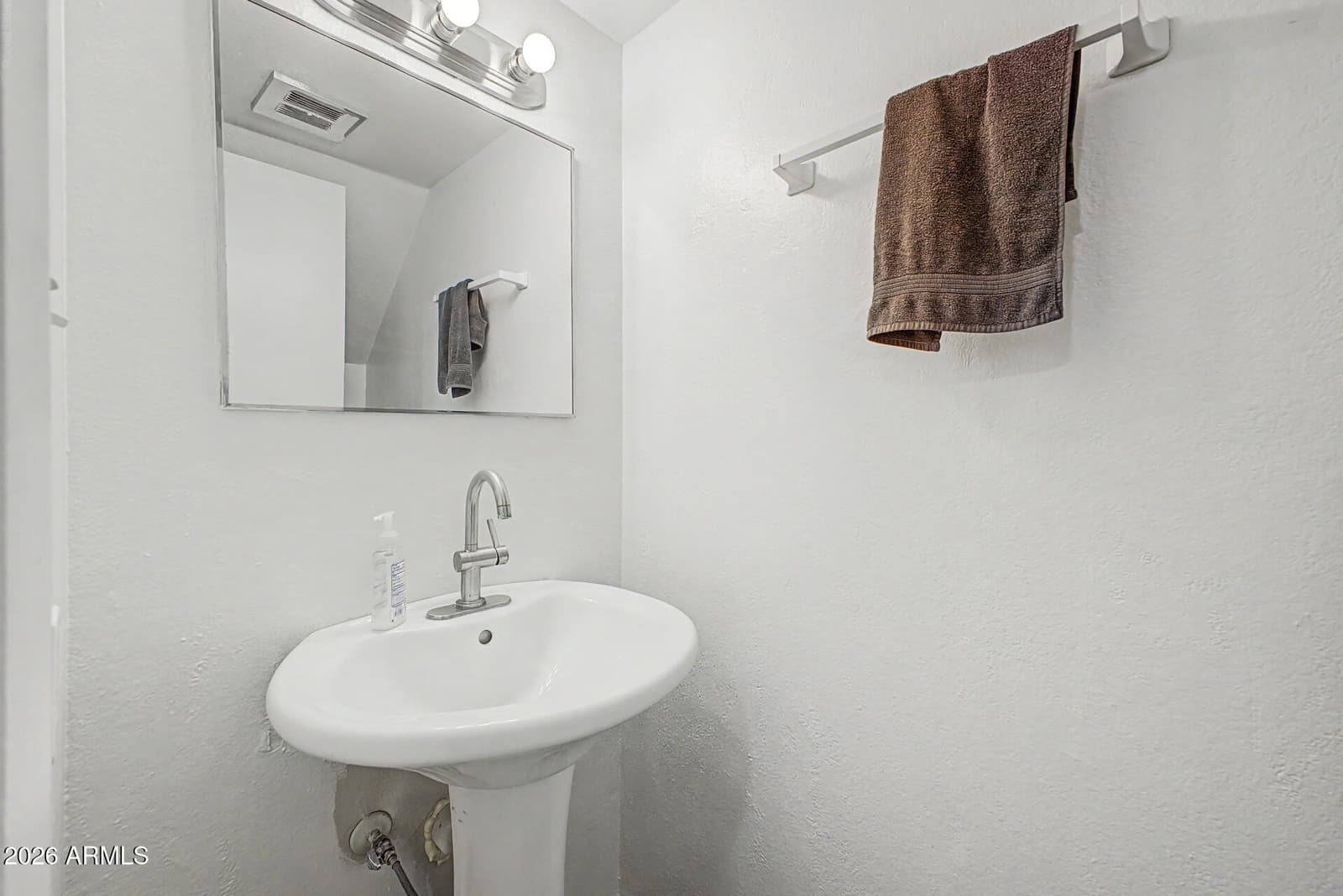 2607 W COOLIDGE Street, Phoenix, AZ 85017 — photo 11 of 23