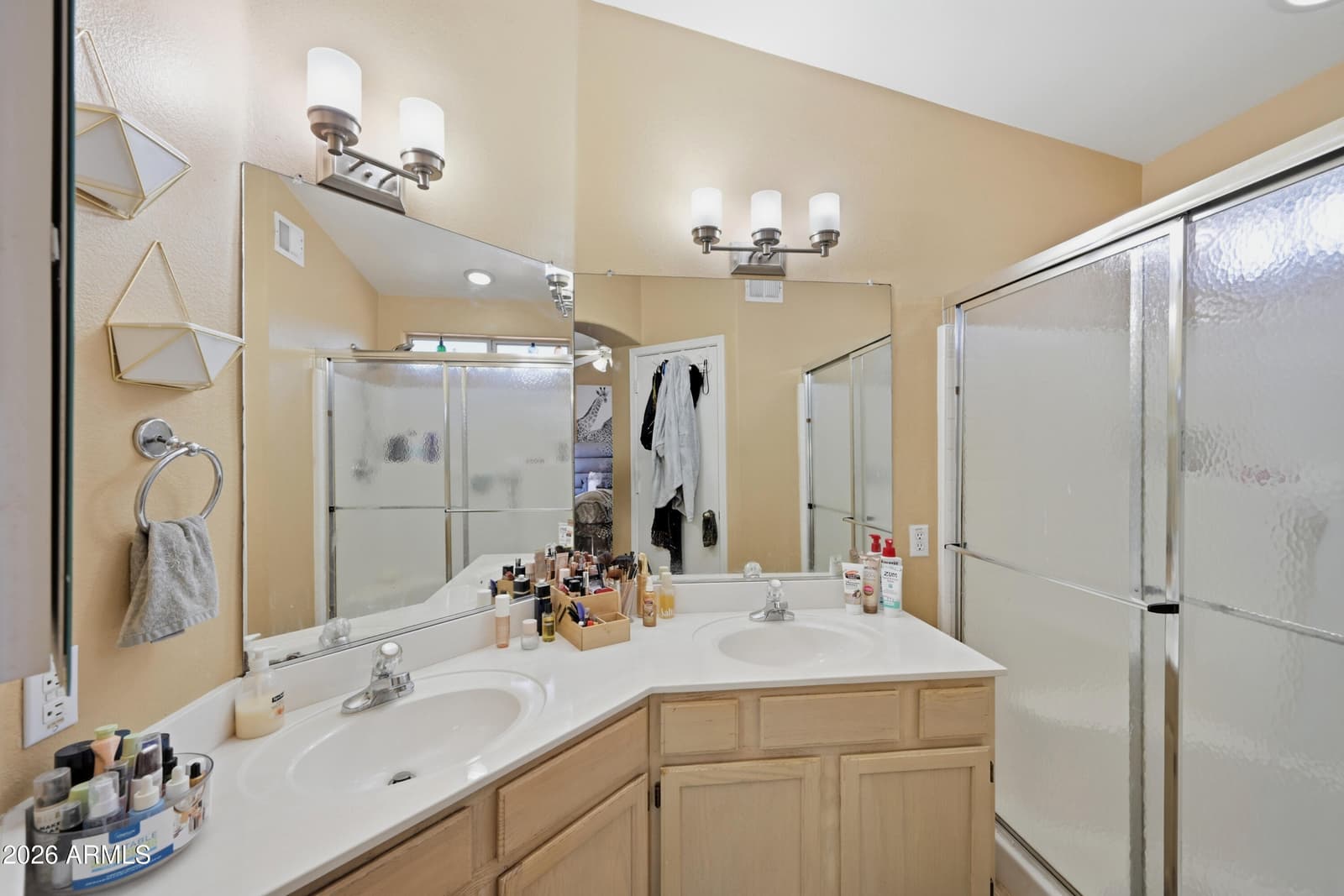 1330 E ANGELA Drive, Phoenix, AZ 85022 — photo 14 of 23