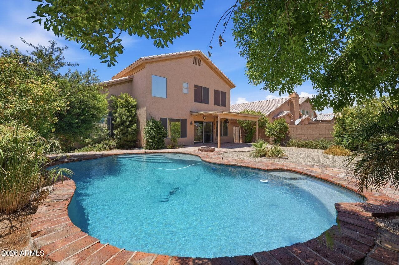 4626 E SUMMERHAVEN Drive, Phoenix, AZ 85044