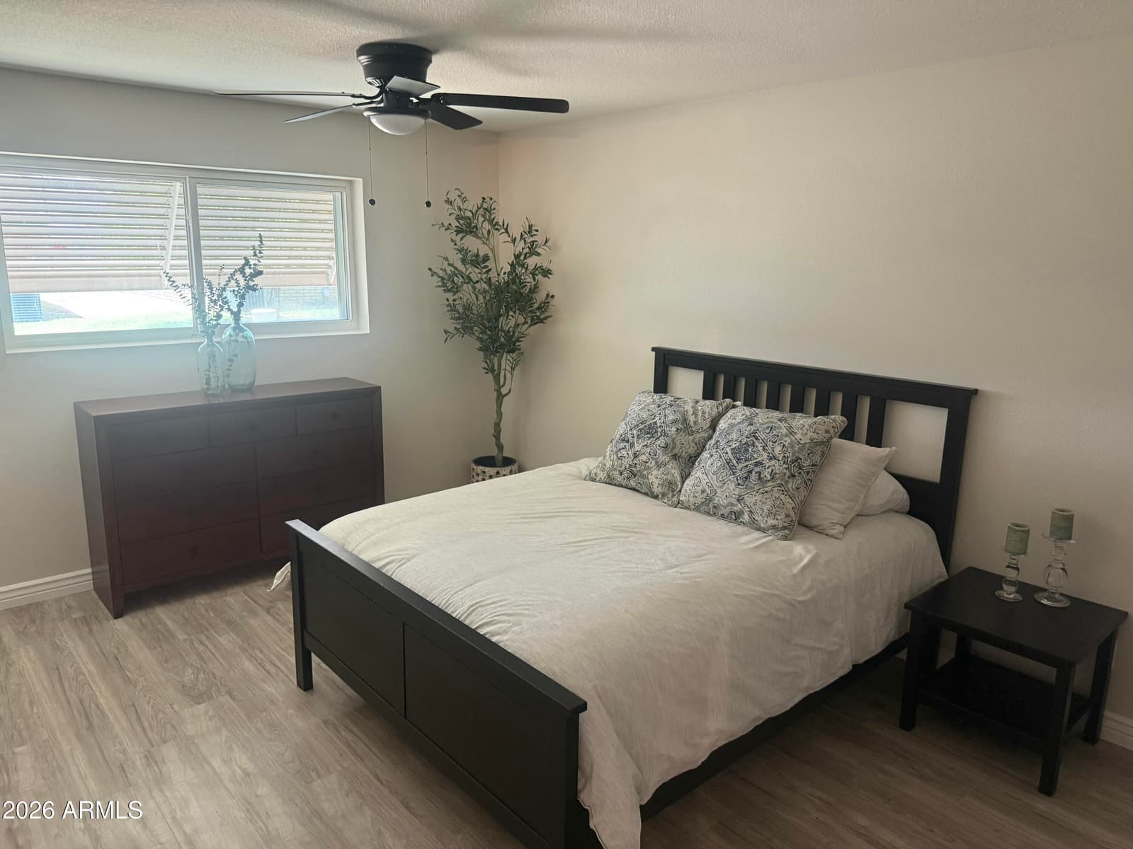 9918 N 95TH Drive B, Peoria, AZ 85345 — photo 6 of 26