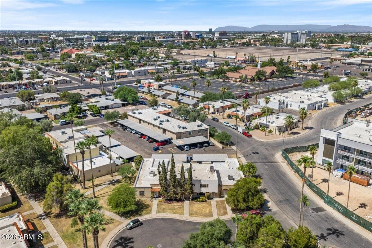 451 N LESUEUR, Mesa, AZ 85203 — photo 9 of 47