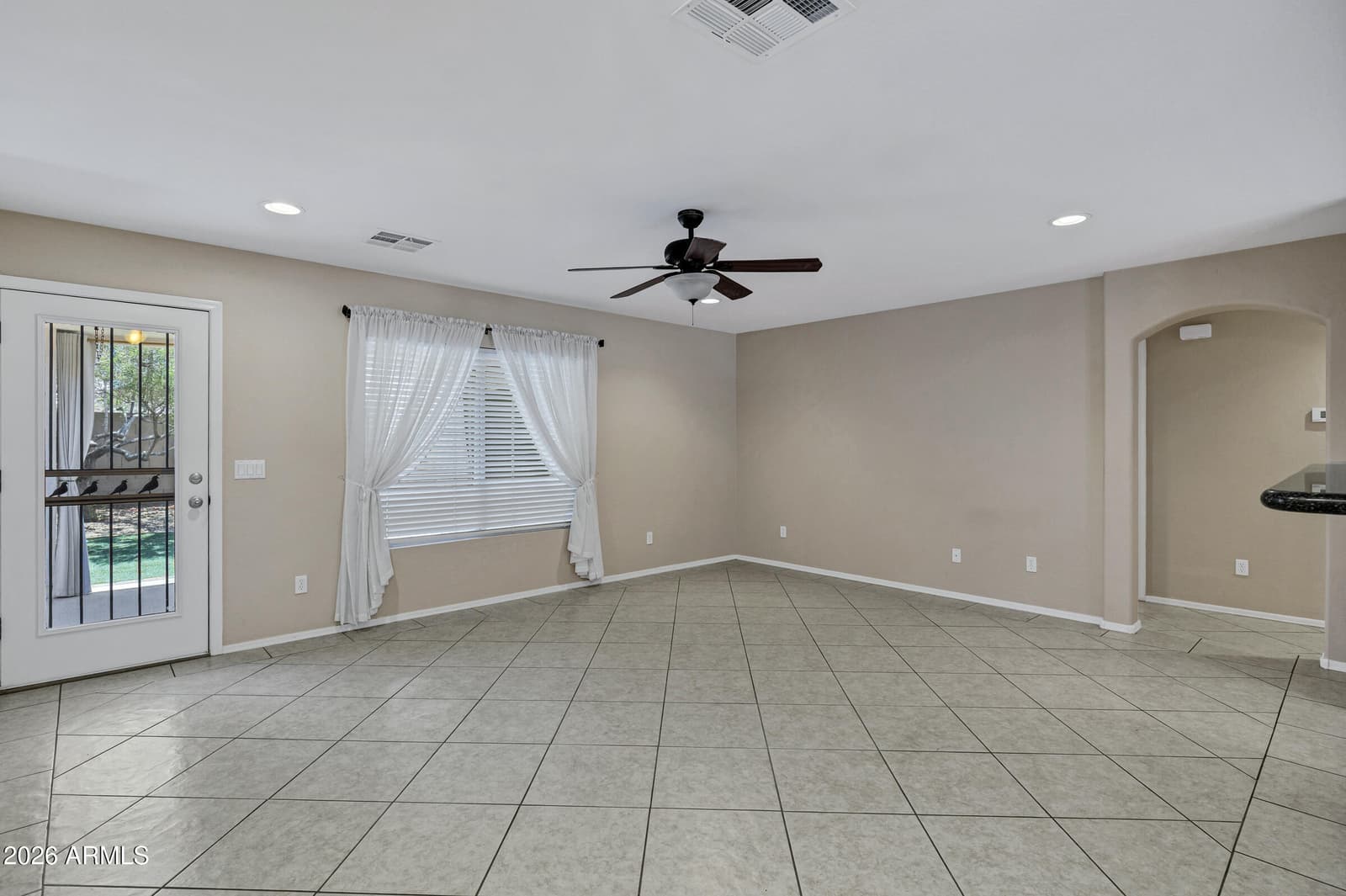 23171 W ANTELOPE Trail, Buckeye, AZ 85326 — photo 4 of 36