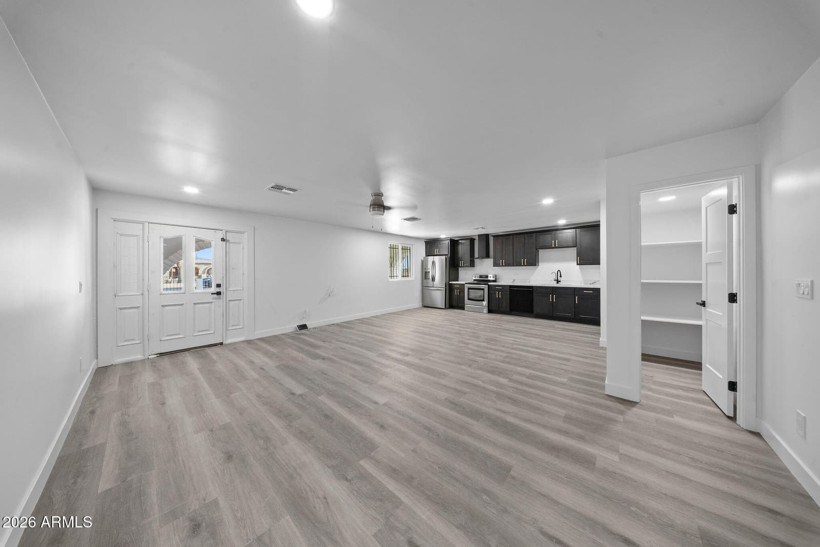 9416 W MADISON Street, Tolleson, AZ 85353 — photo 8 of 43