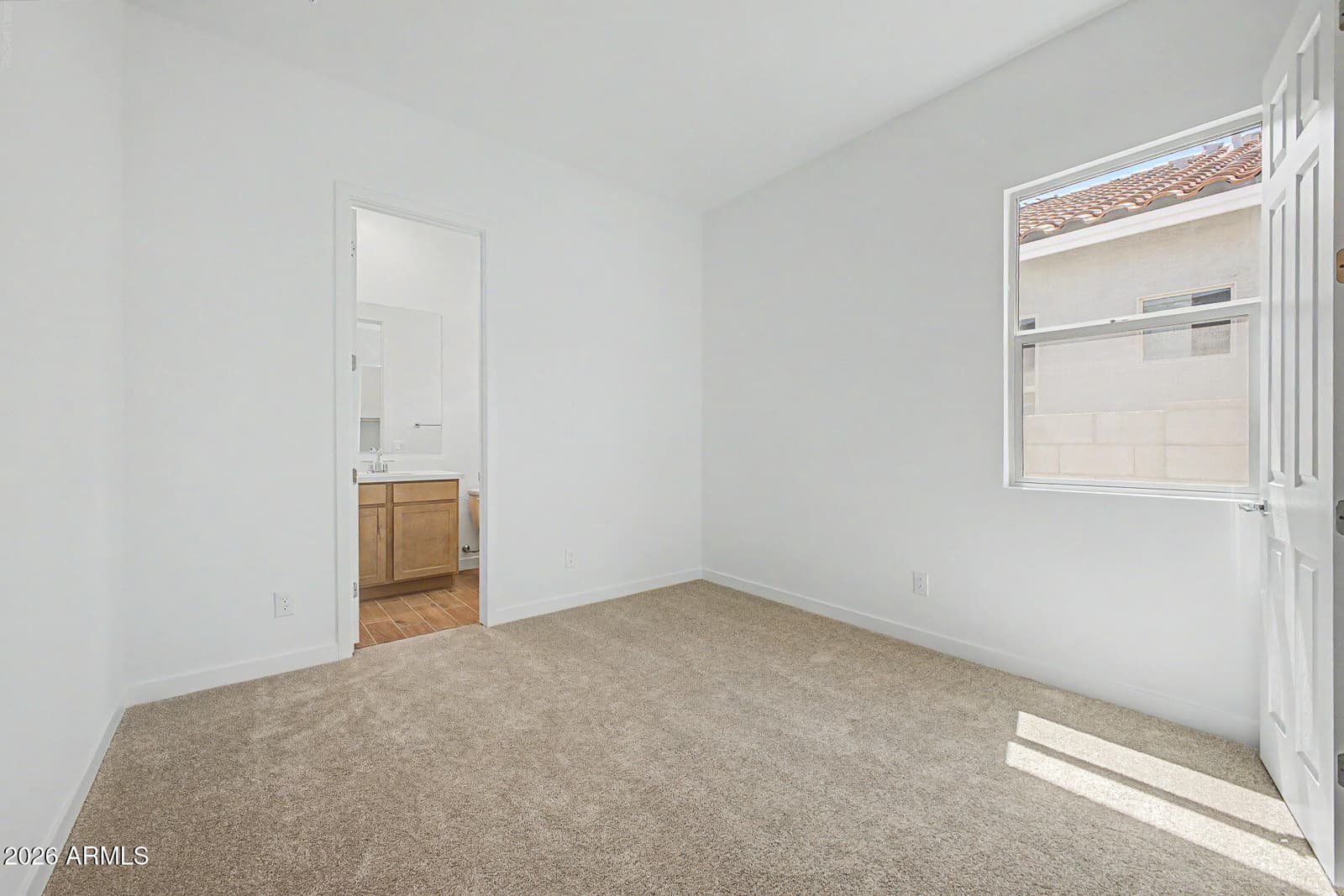 340 W FLOYD Drive, San Tan Valley, AZ 85140 — photo 12 of 27