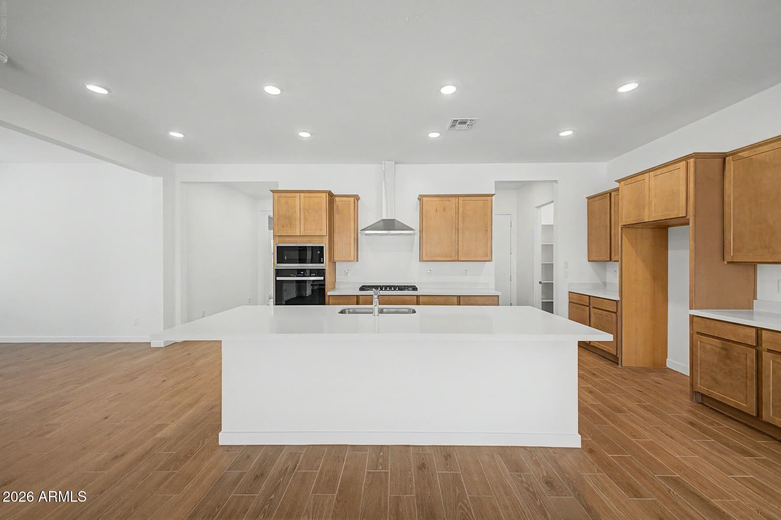 340 W FLOYD Drive, San Tan Valley, AZ 85140 — photo 4 of 27