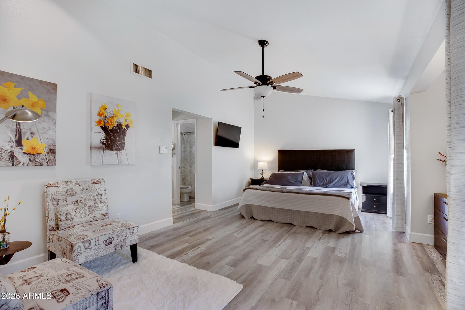 6502 N 10th Place, Phoenix, AZ 85014 — photo 10 of 29
