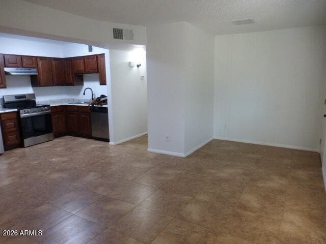1539 W HUNTINGTON Drive, Tempe, AZ 85282 — photo 12 of 39