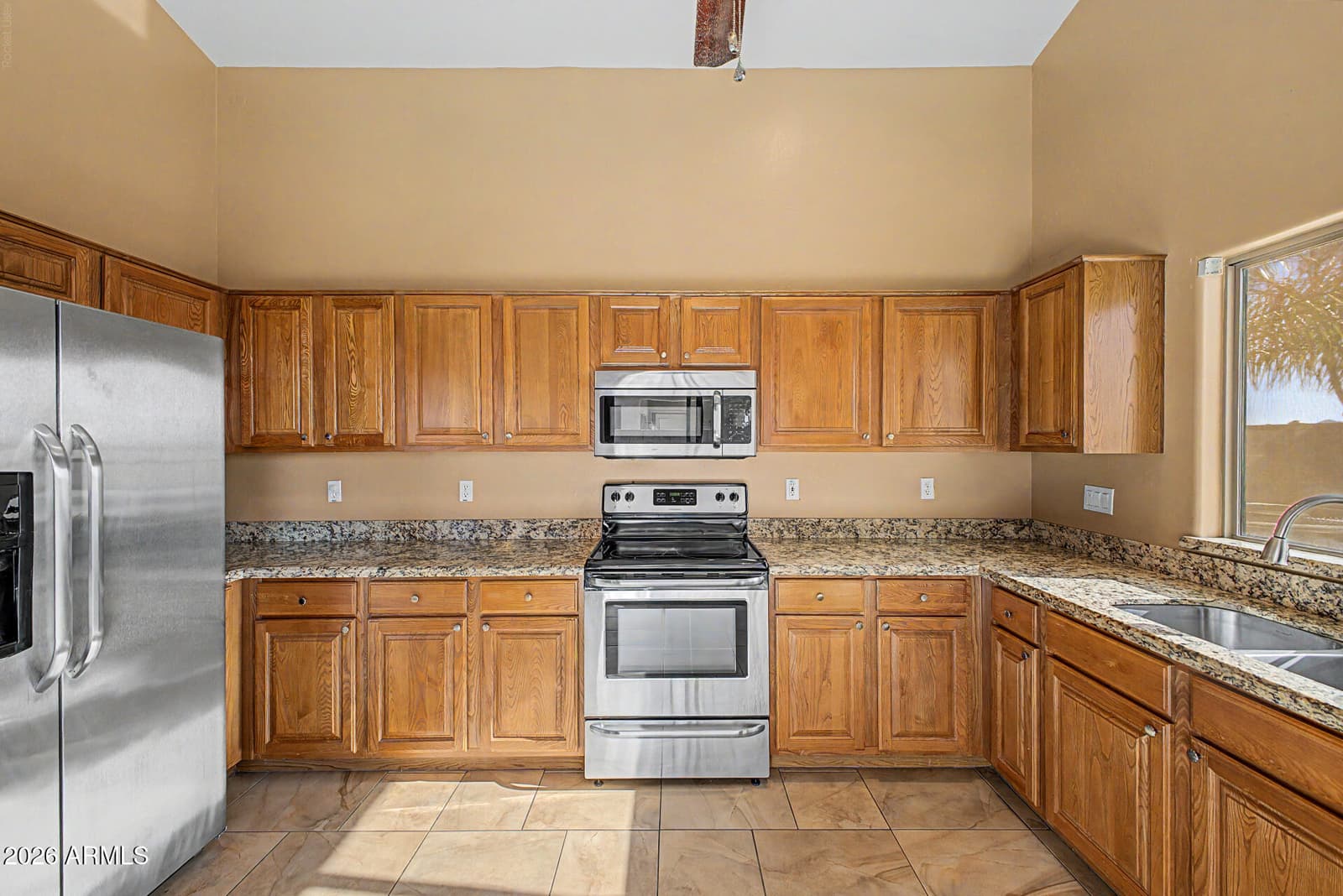 18458 N SMITH Drive, Maricopa, AZ 85139 — photo 12 of 32