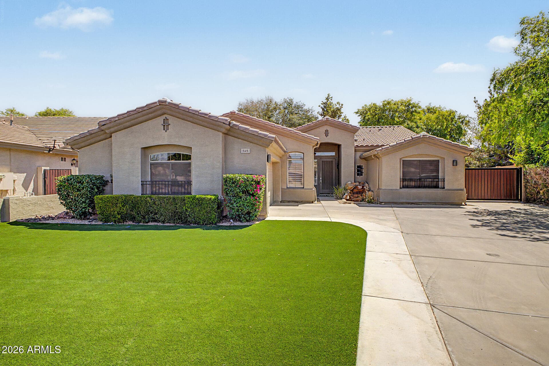 545 S LEMON Court, Gilbert, AZ 85296 — photo 39 of 41