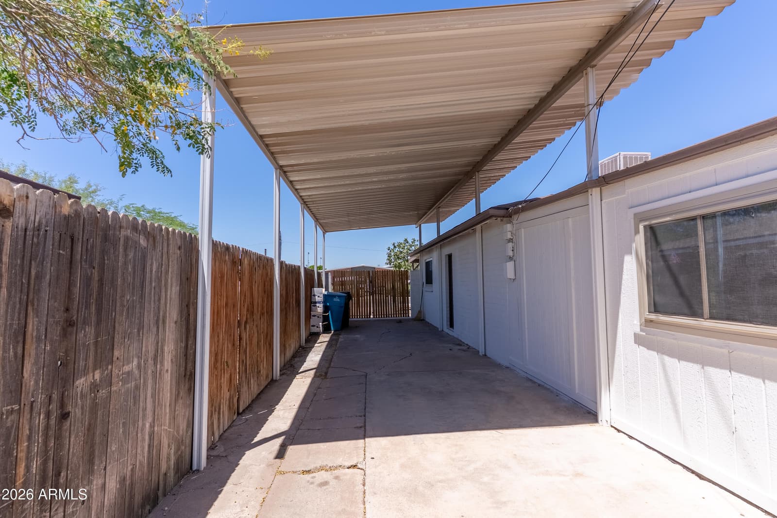 8815 N 31ST Avenue, Phoenix, AZ 85051 — photo 5 of 37