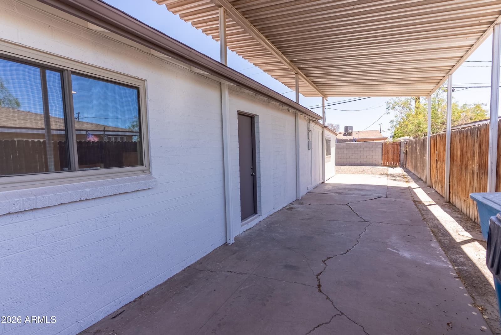 8815 N 31ST Avenue, Phoenix, AZ 85051 — photo 4 of 37