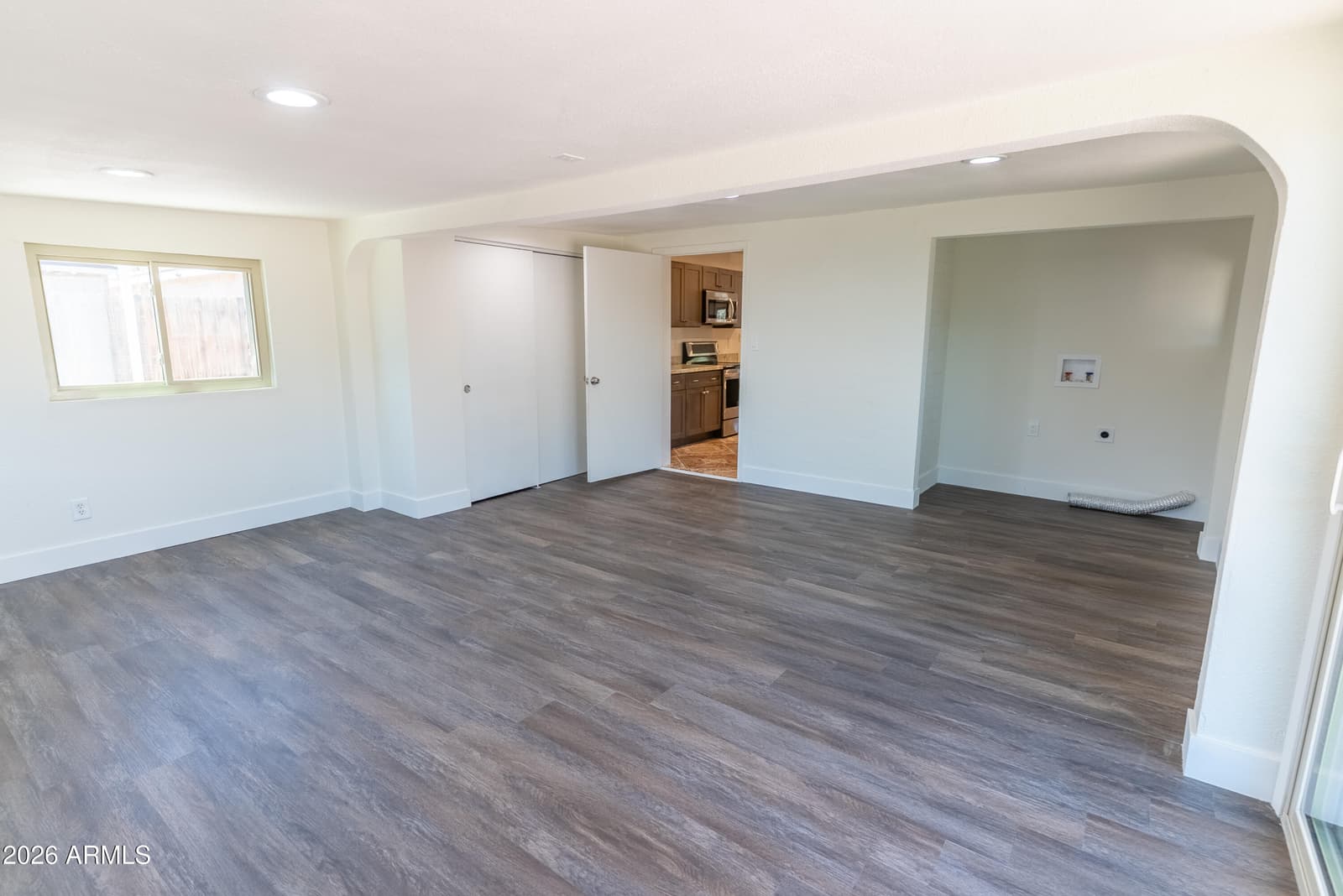 8815 N 31ST Avenue, Phoenix, AZ 85051 — photo 16 of 37