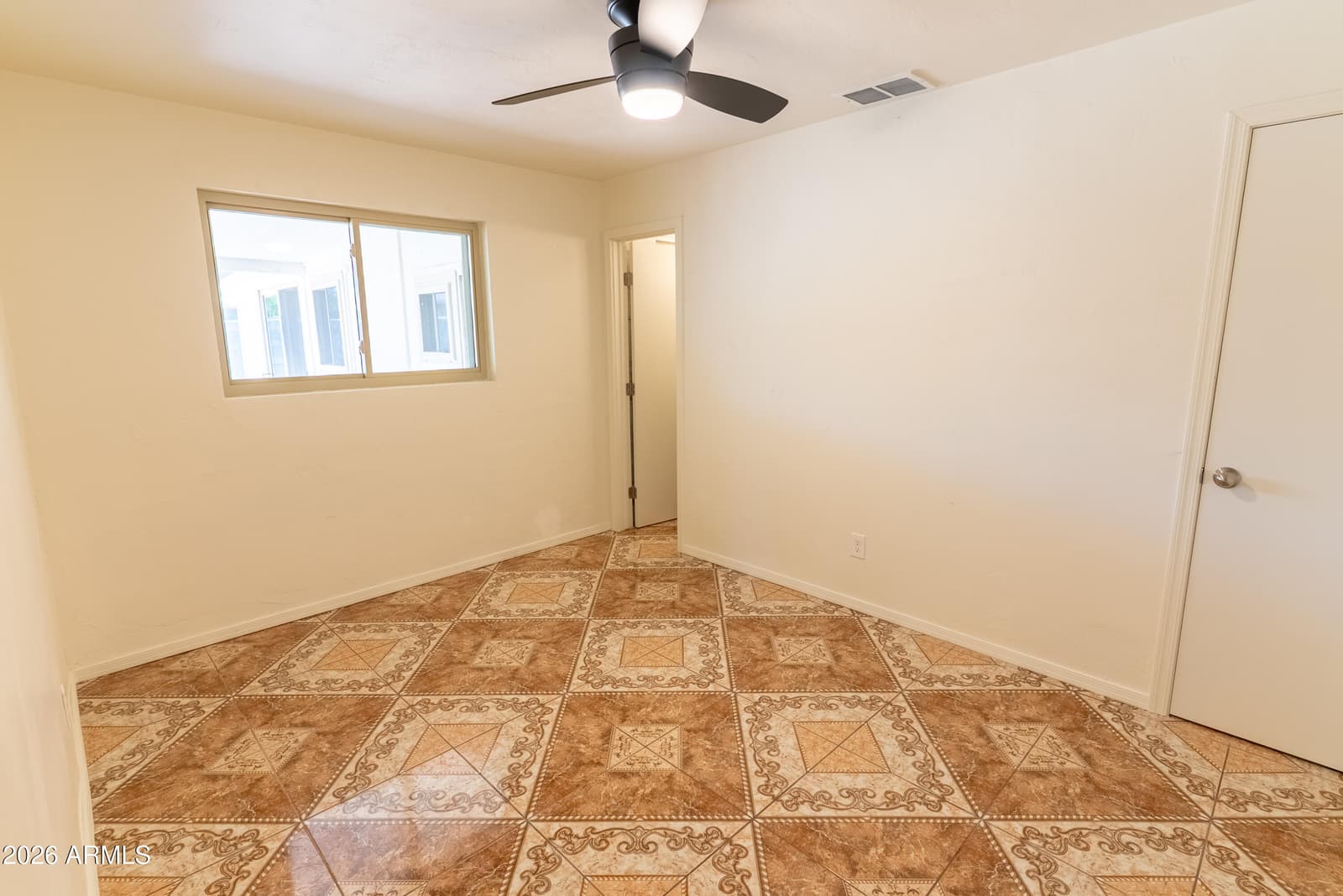 8815 N 31ST Avenue, Phoenix, AZ 85051 — photo 22 of 37