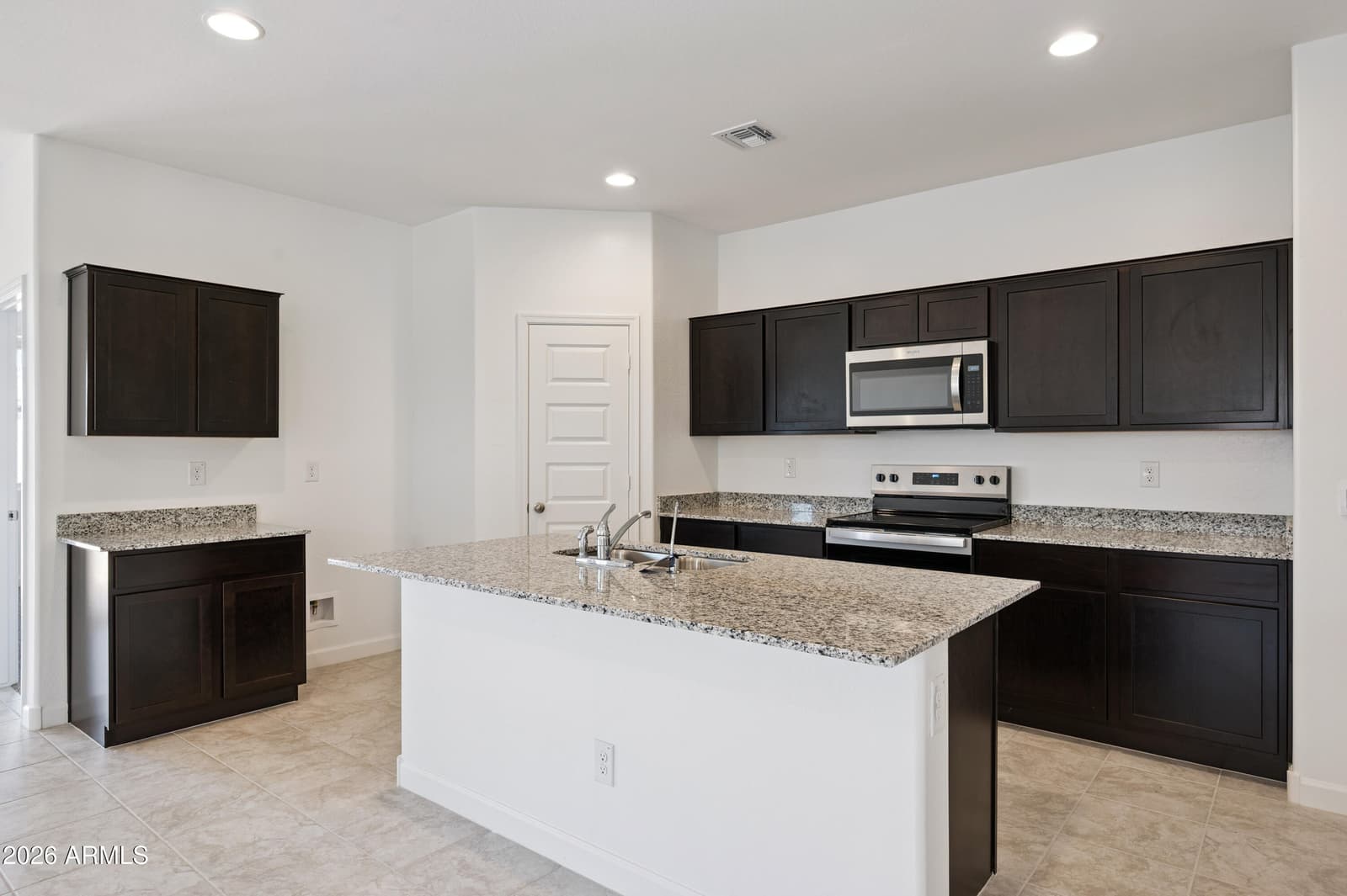 37995 W CAPRI Avenue, Maricopa, AZ 85138 — photo 2 of 28