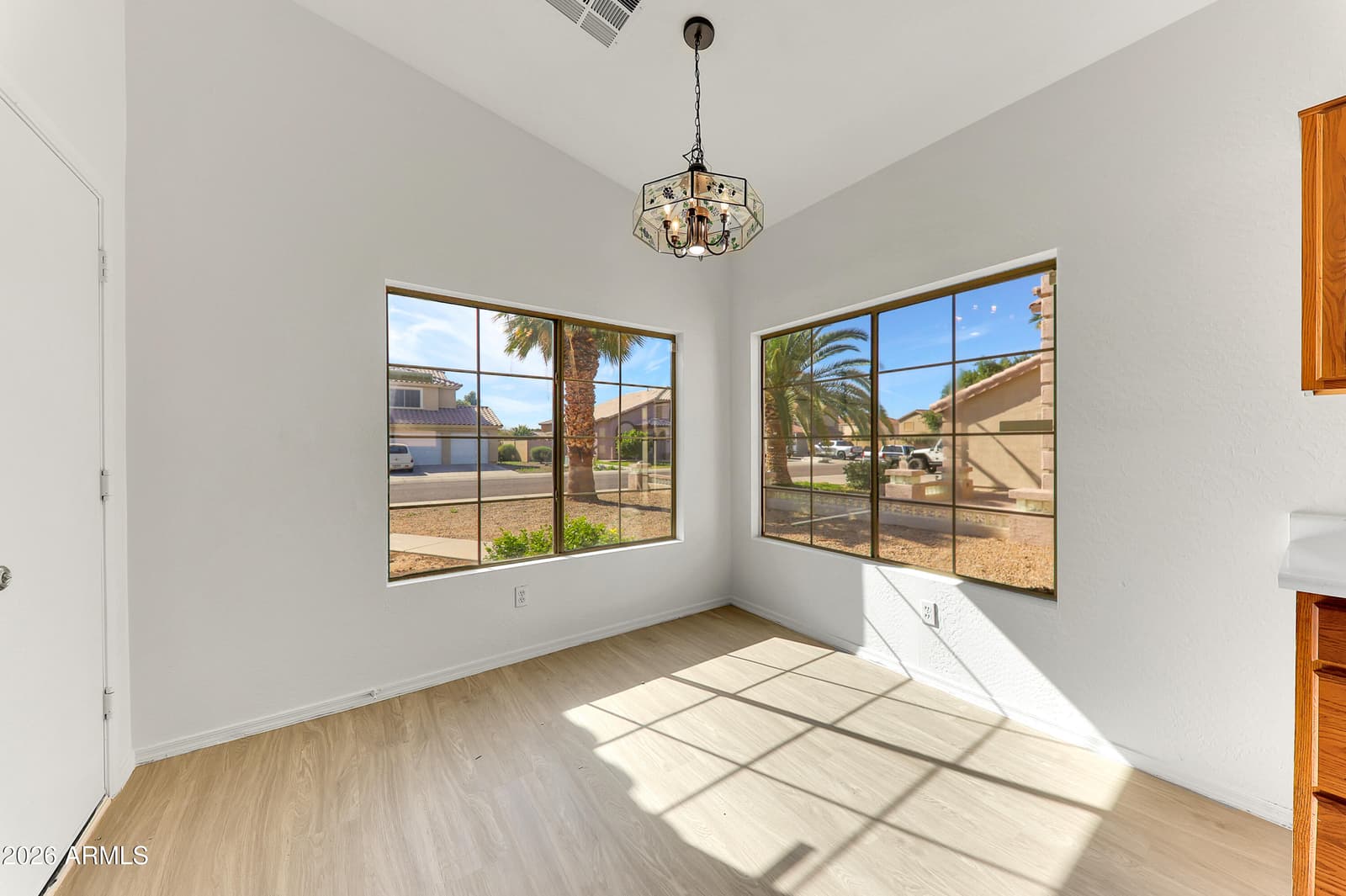 7594 W CITRUS Way, Glendale, AZ 85303 — photo 6 of 26