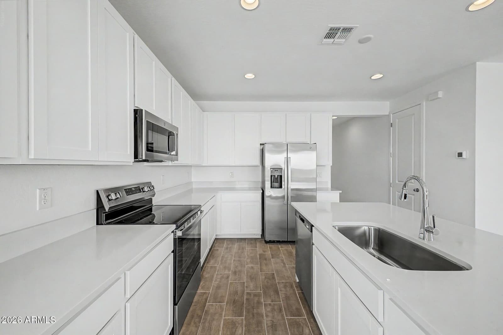18621 E BIANCA Way, Gold Canyon, AZ 85118 — photo 10 of 39