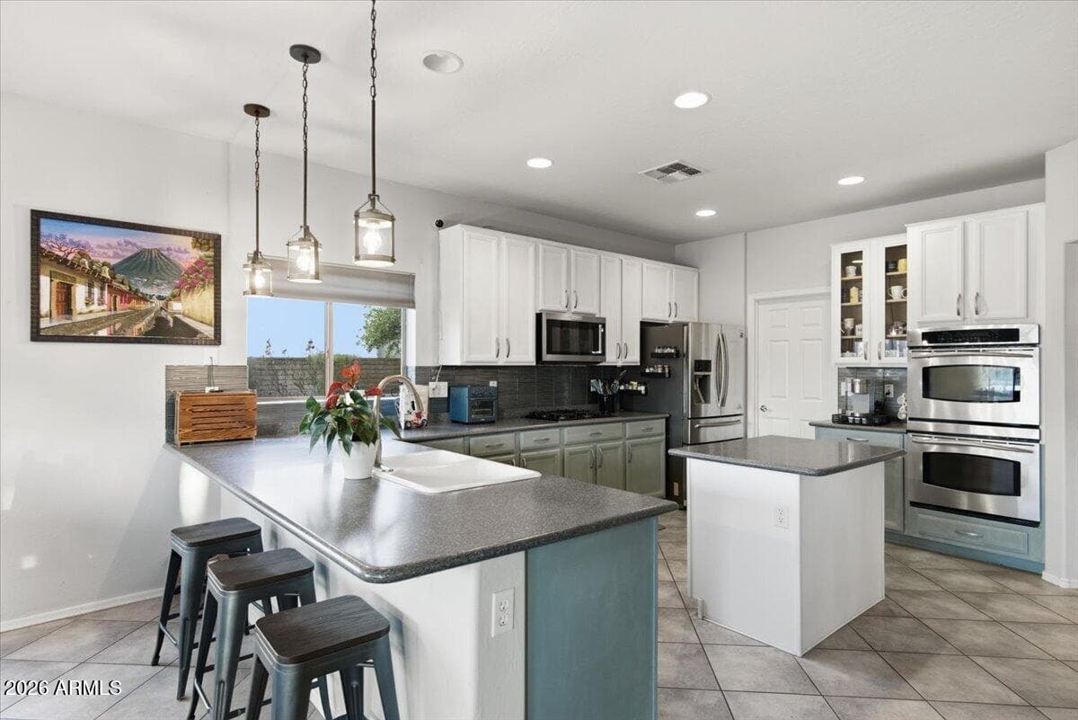 120 W SOUTHERN HILLS Road, Phoenix, AZ 85023 — photo 27 of 77