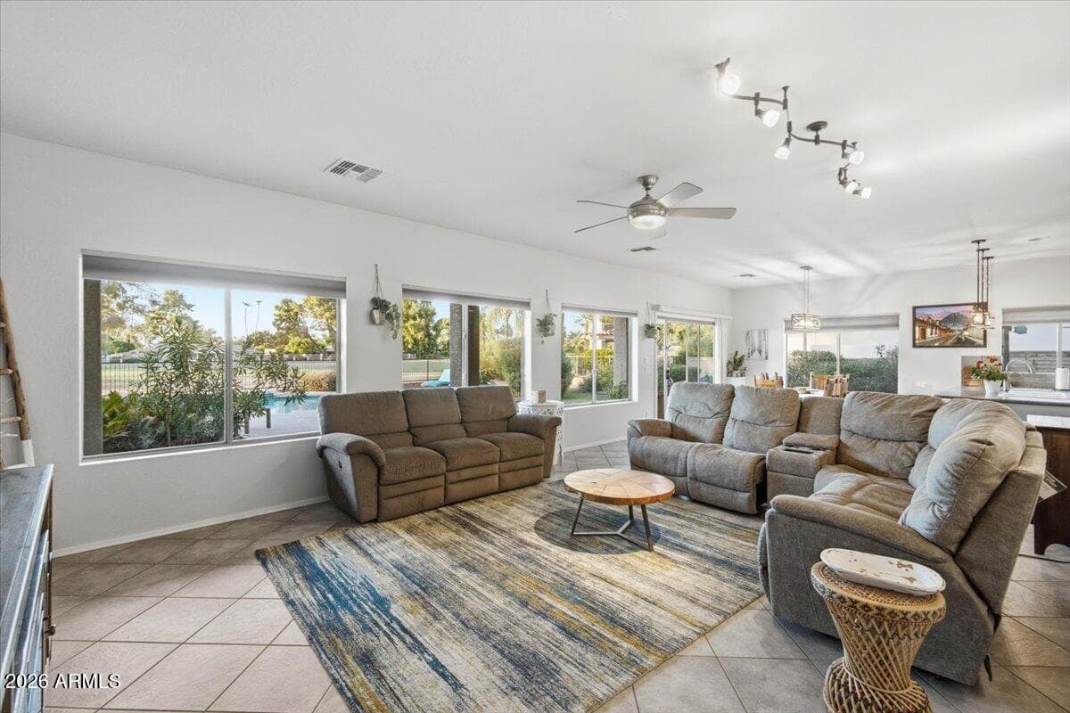 120 W SOUTHERN HILLS Road, Phoenix, AZ 85023 — photo 20 of 77