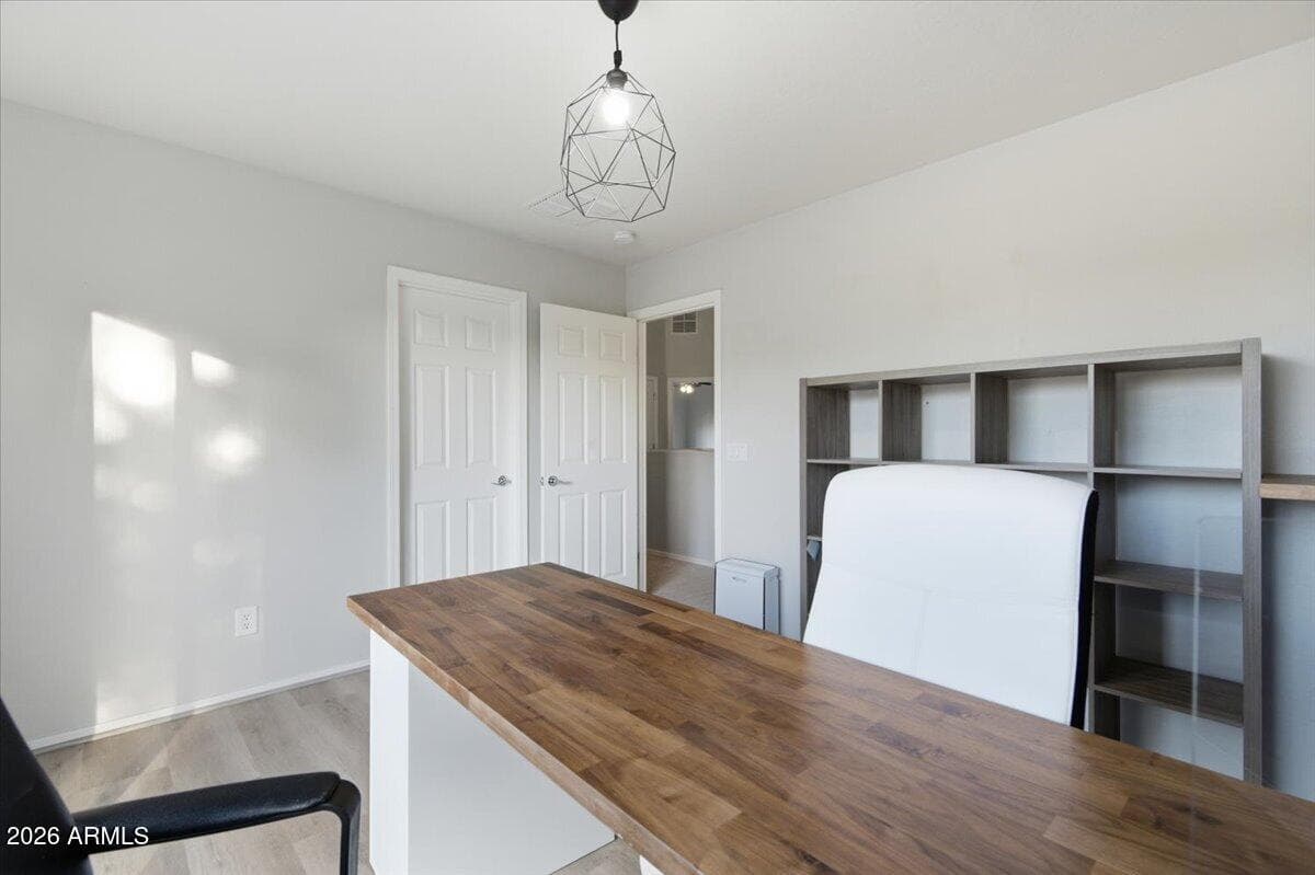 120 W SOUTHERN HILLS Road, Phoenix, AZ 85023 — photo 46 of 77