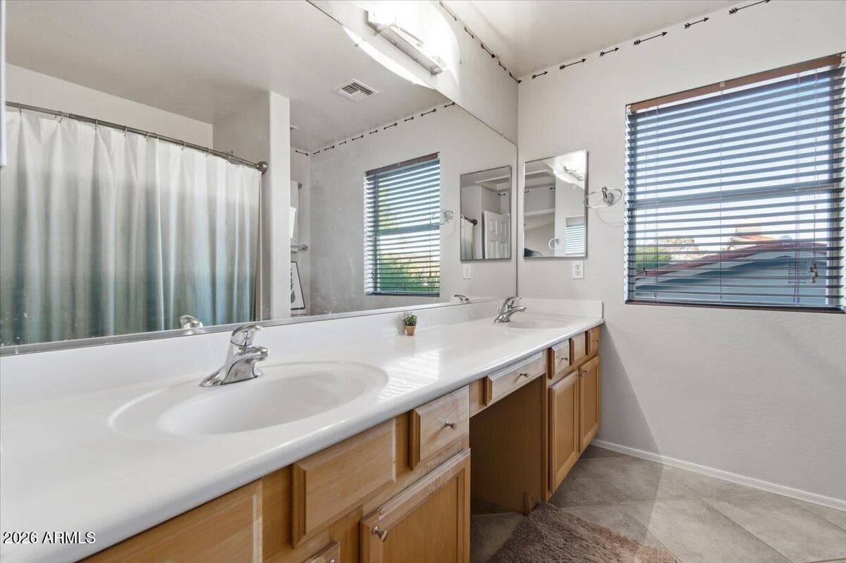 120 W SOUTHERN HILLS Road, Phoenix, AZ 85023 — photo 47 of 77