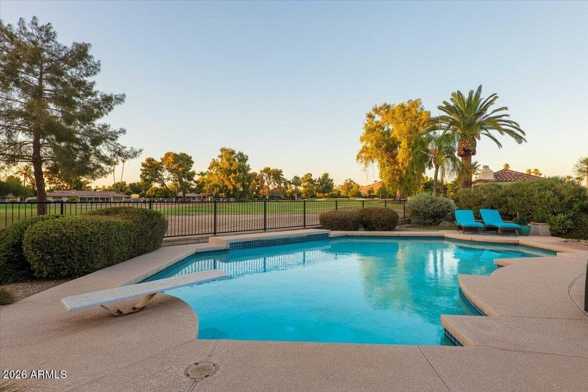 120 W SOUTHERN HILLS Road, Phoenix, AZ 85023 — photo 59 of 77