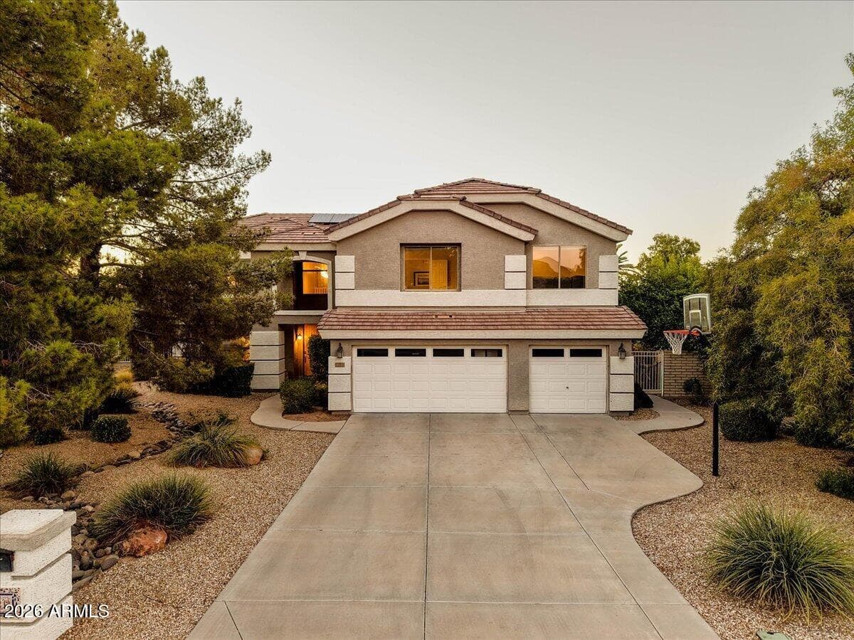 120 W SOUTHERN HILLS Road, Phoenix, AZ 85023 — photo 12 of 77
