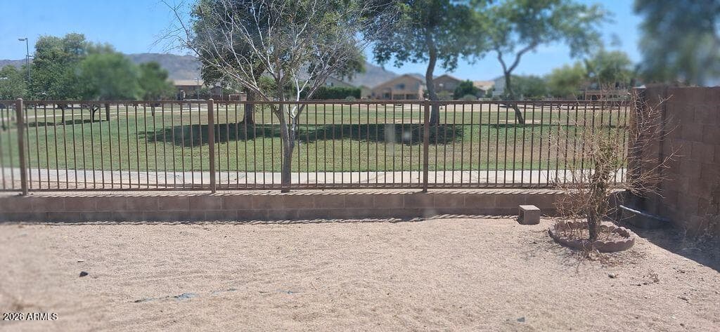 3207 W SAINT KATERI Drive, Phoenix, AZ 85041 — photo 7 of 36