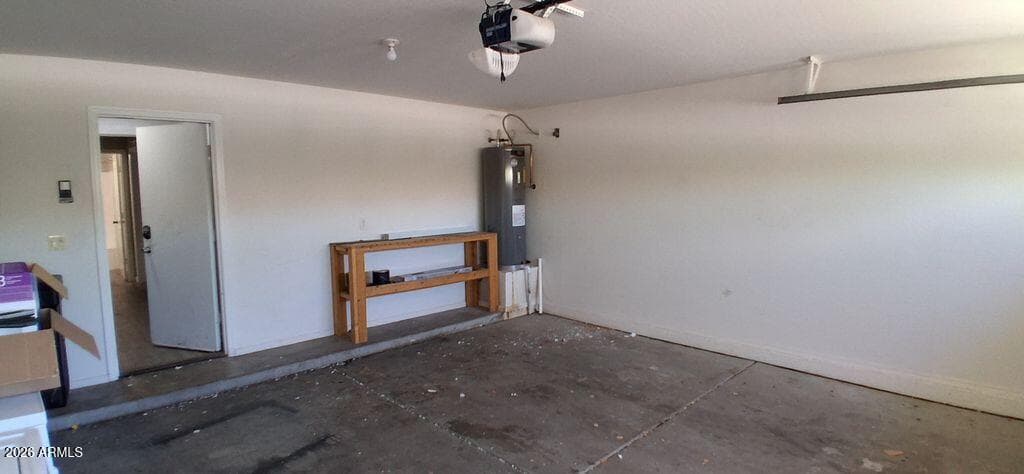 3207 W SAINT KATERI Drive, Phoenix, AZ 85041 — photo 11 of 36