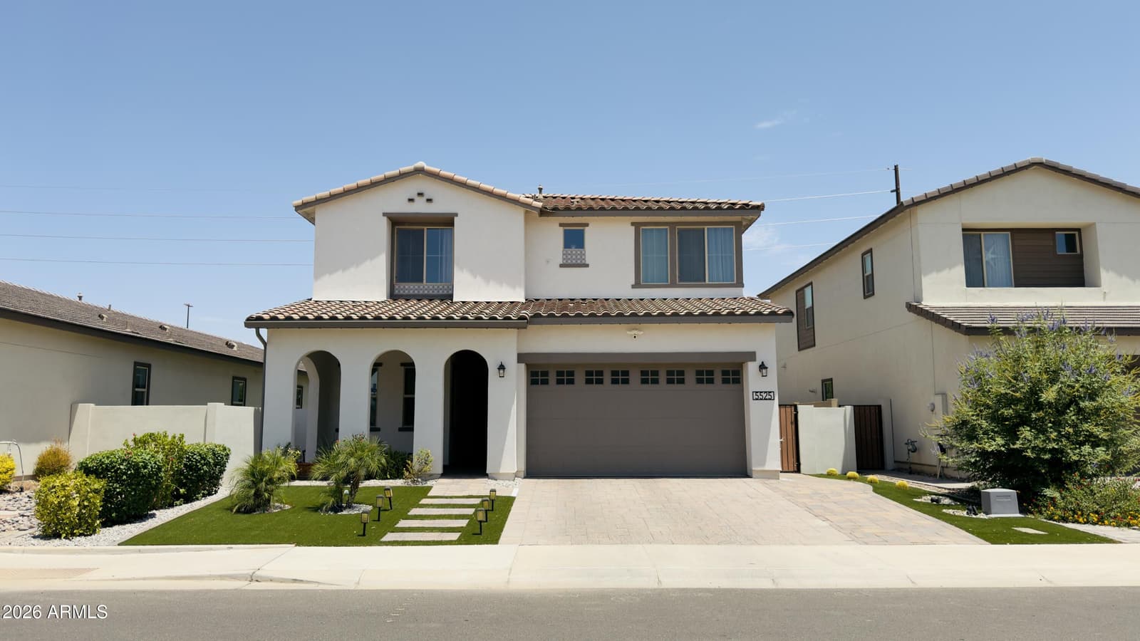 5525 S RED ROCK Street, Gilbert, AZ 85298 — photo 1 of 44