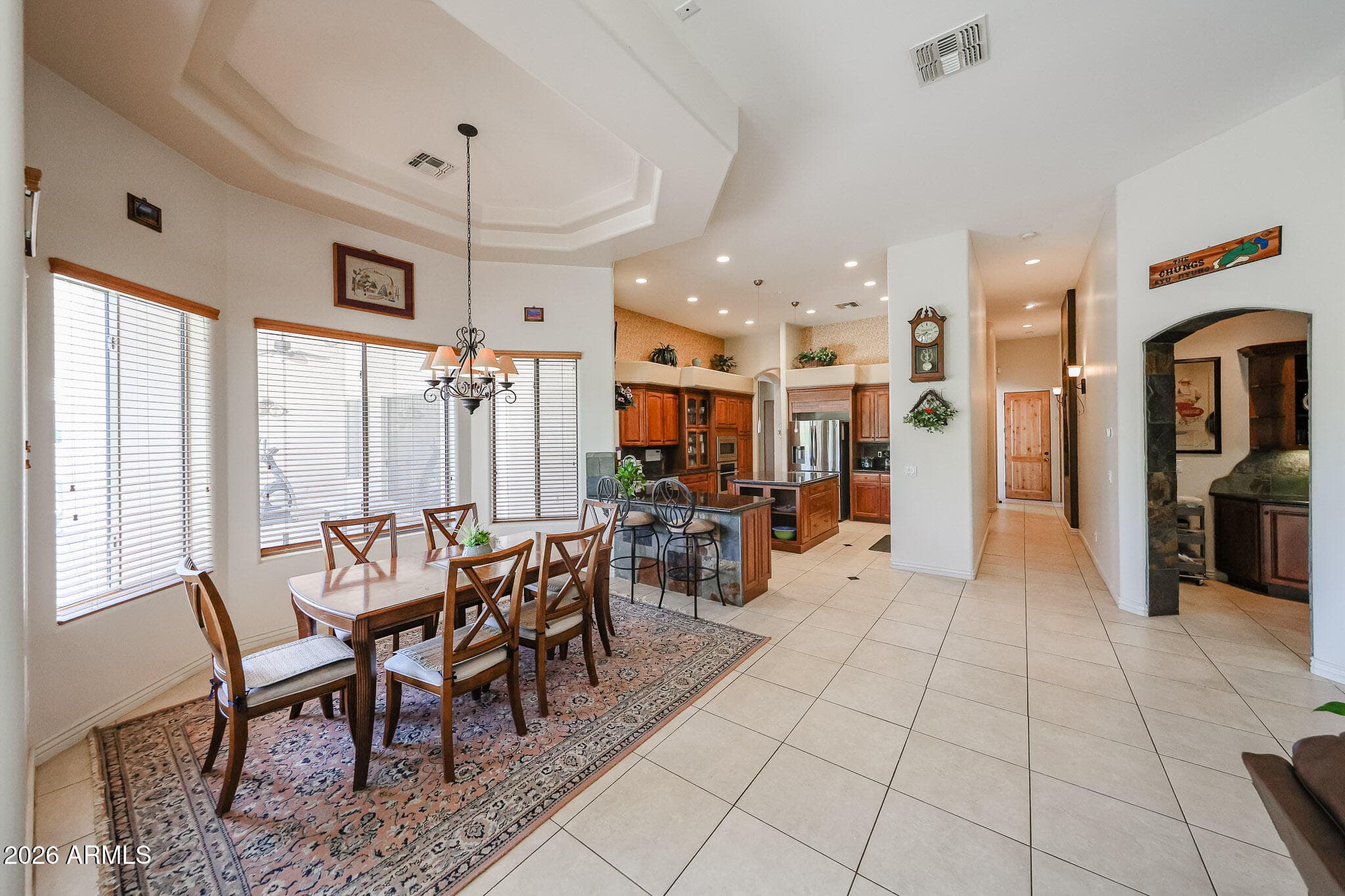 925 E Valencia Drive, Phoenix, AZ 85042 — photo 14 of 47