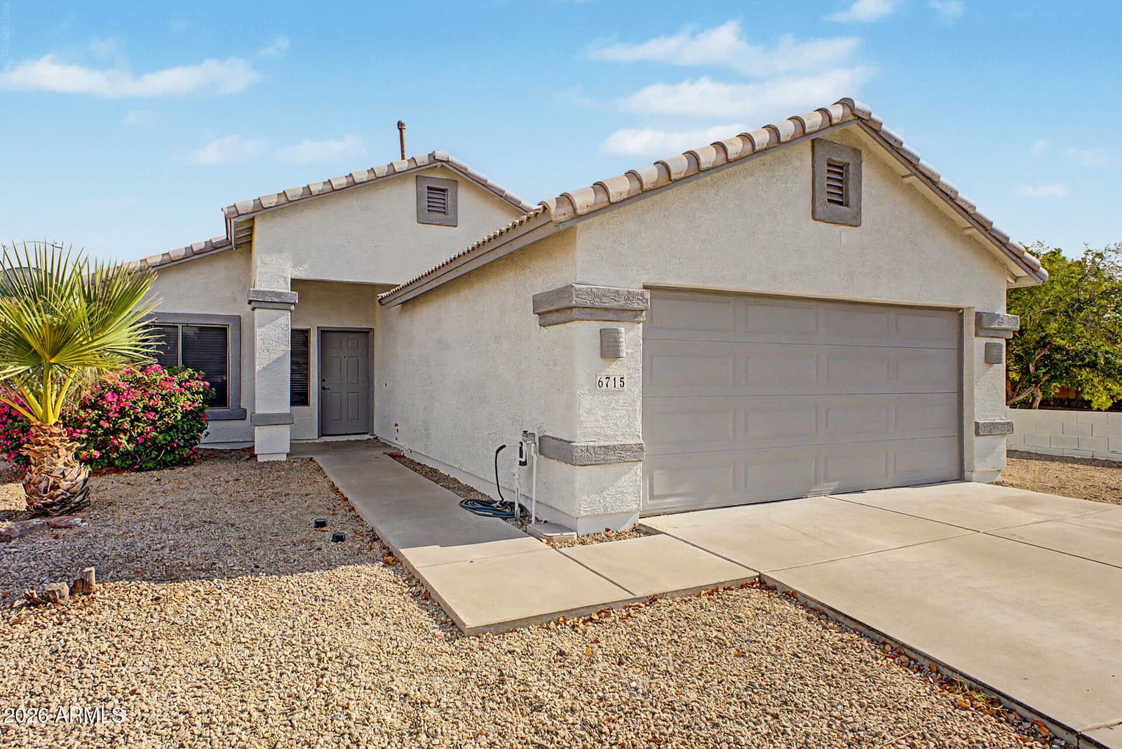 6715 W MARSHALL Avenue, Glendale, AZ 85303 — photo 3 of 34
