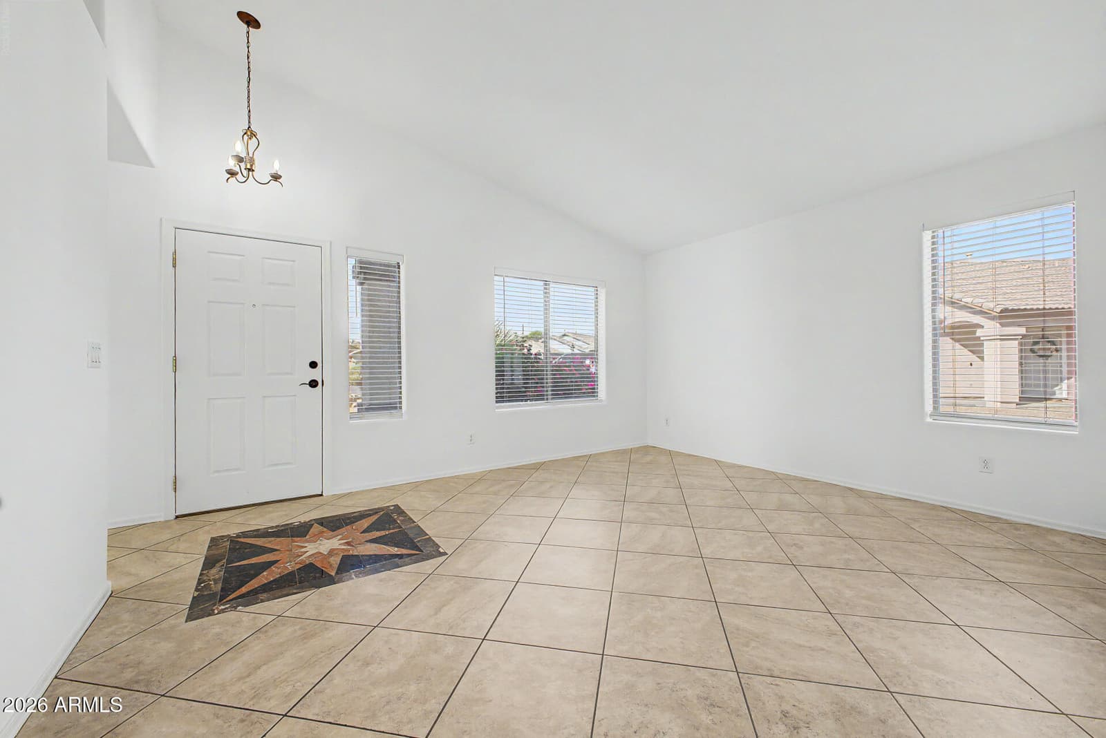 6715 W MARSHALL Avenue, Glendale, AZ 85303 — photo 8 of 34