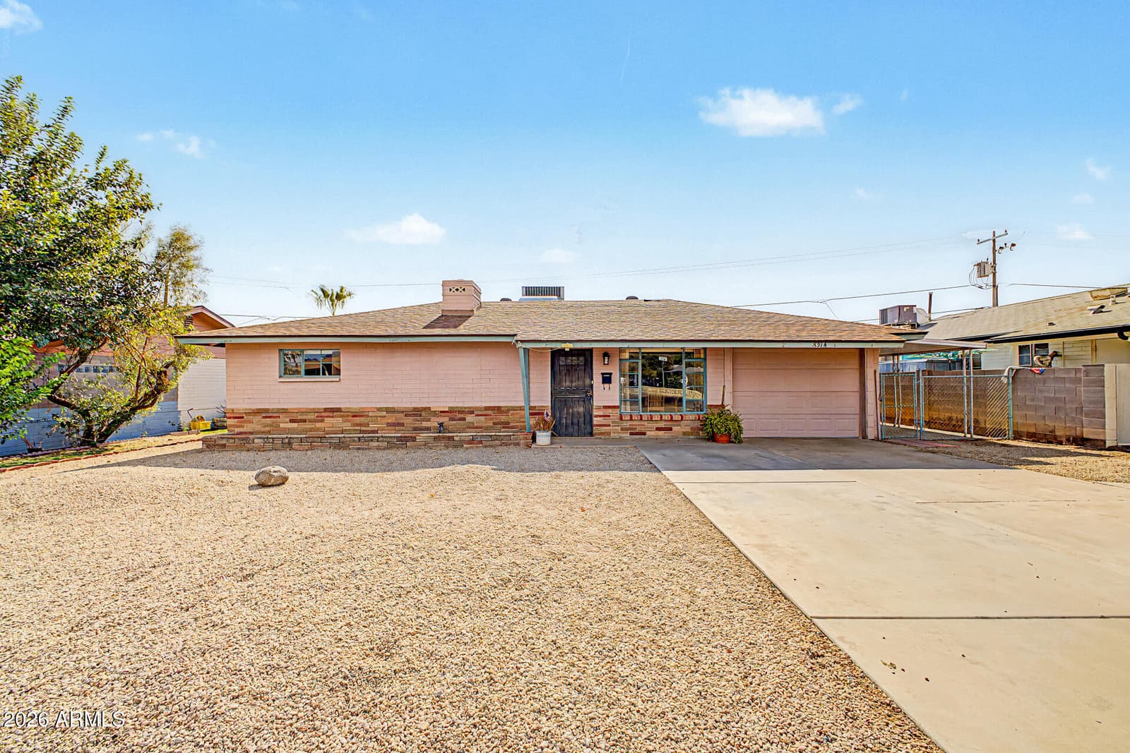 8514 N 8TH Street, Phoenix, AZ 85020 — photo 1 of 33