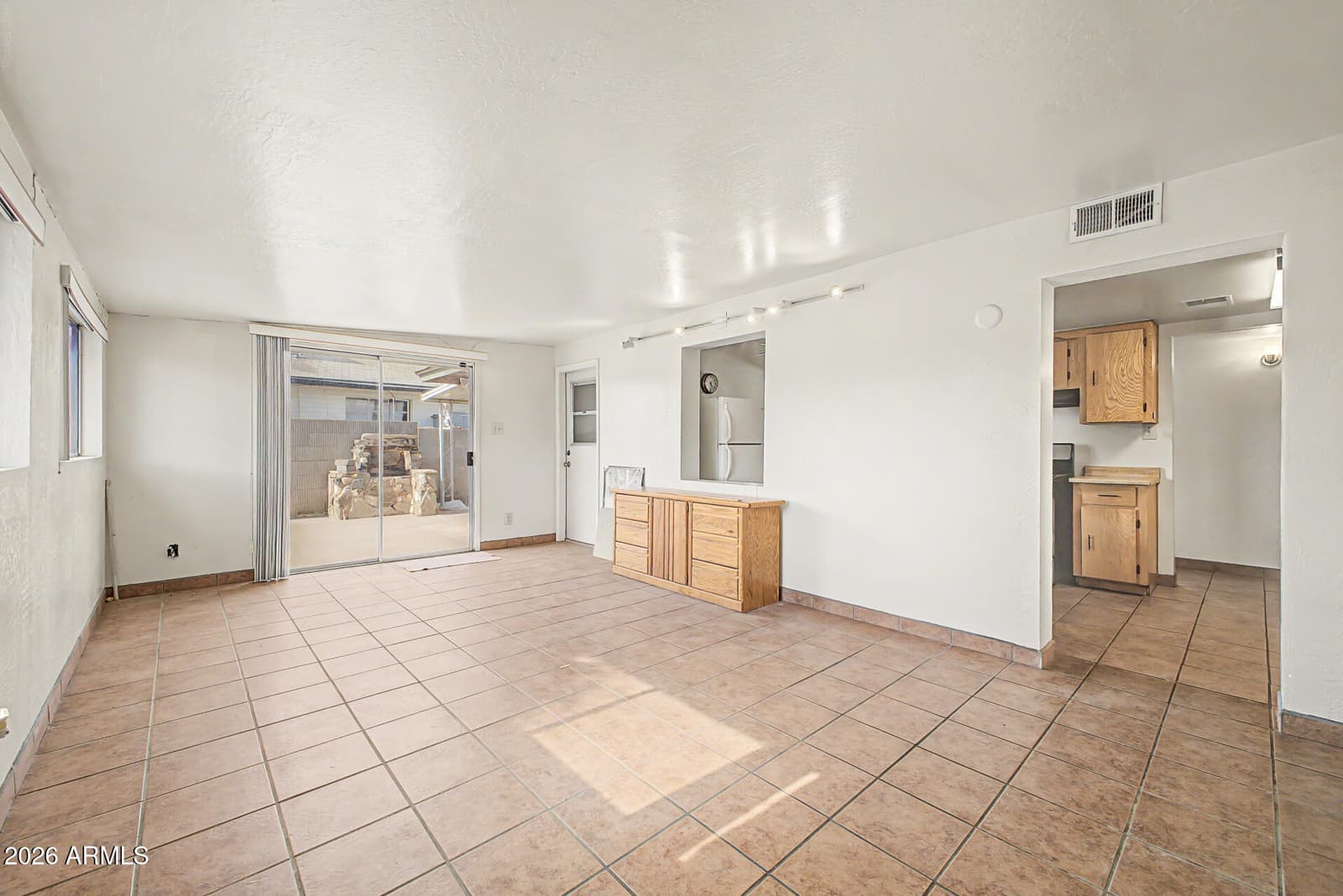 8514 N 8TH Street, Phoenix, AZ 85020 — photo 12 of 33