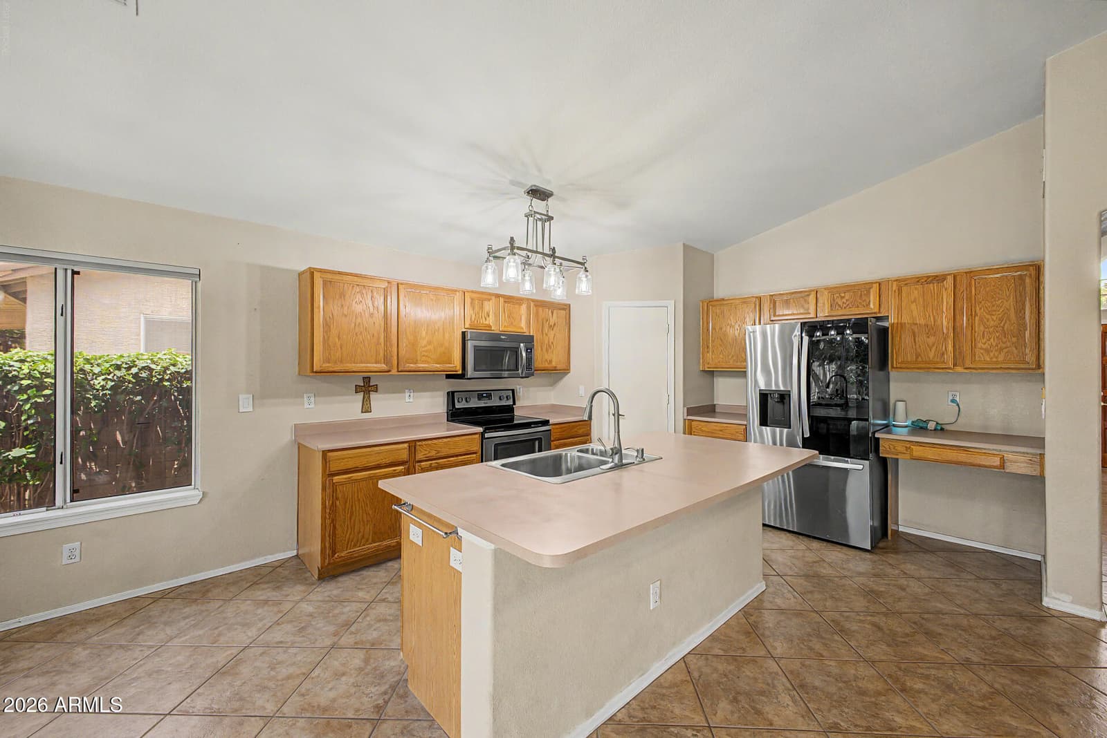 4751 W PONDEROSA Lane, Glendale, AZ 85308 — photo 4 of 40