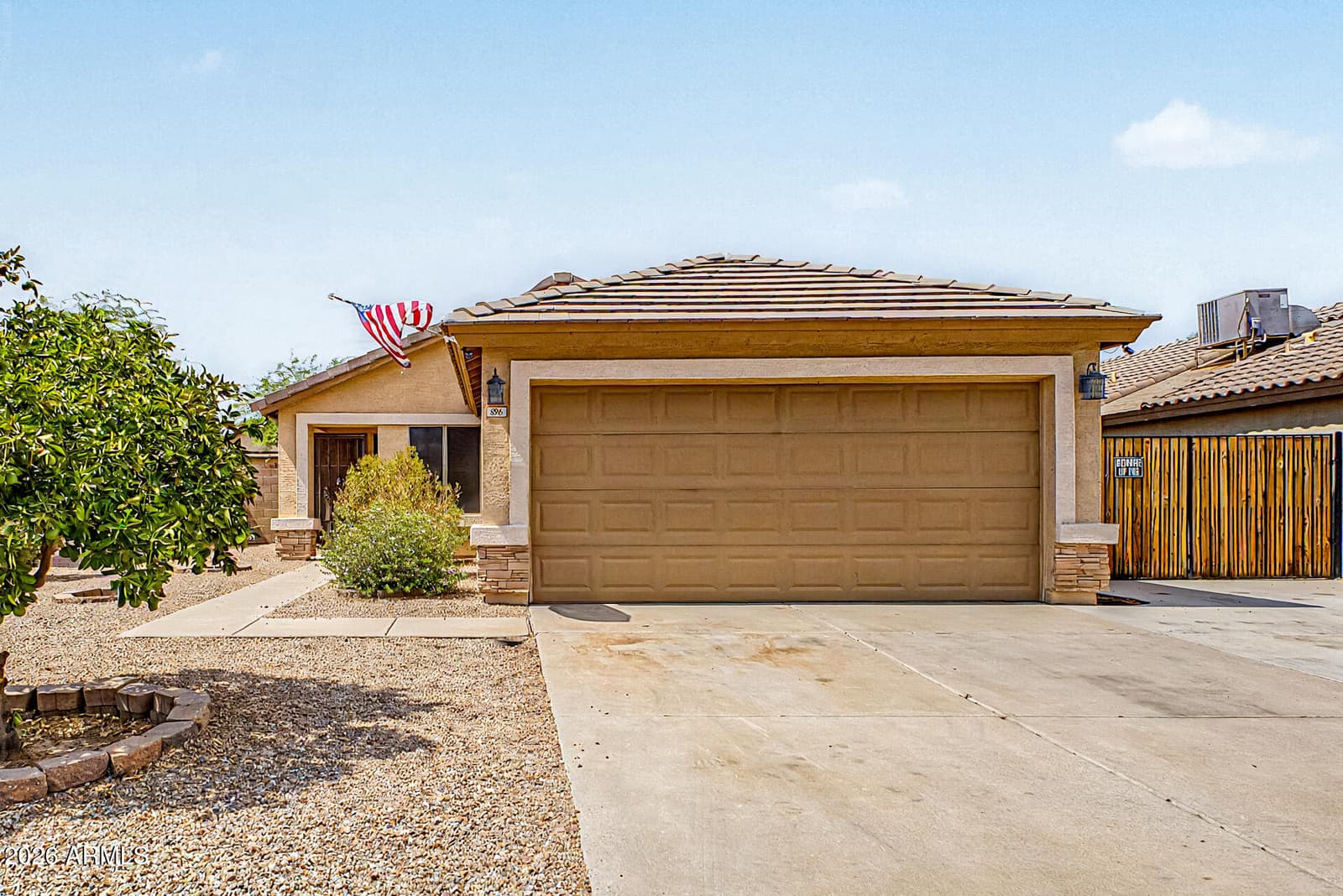 896 E GRAHAM Lane, Apache Junction, AZ 85119