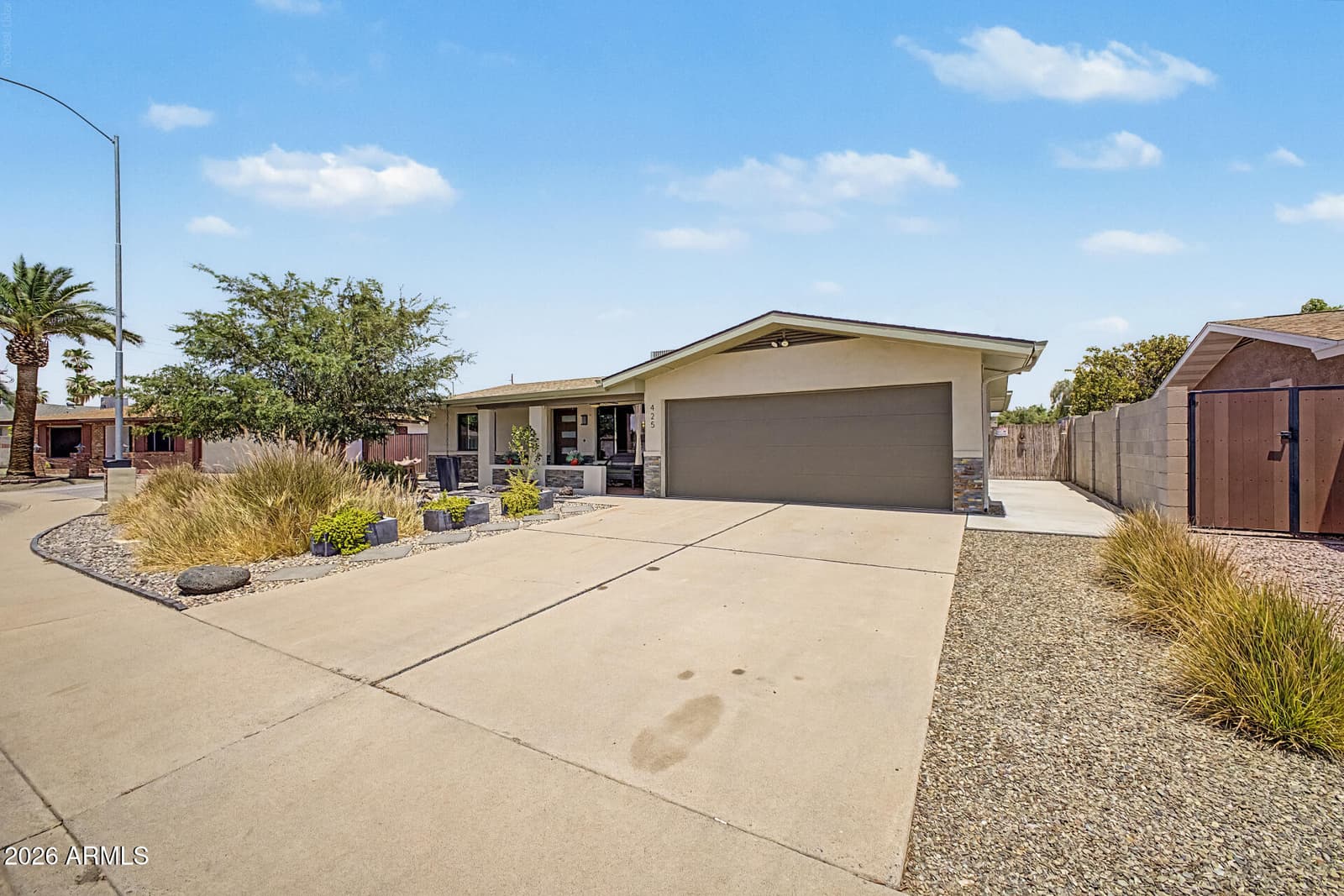 425 S ROSEMONT, Mesa, AZ 85206 — photo 9 of 40