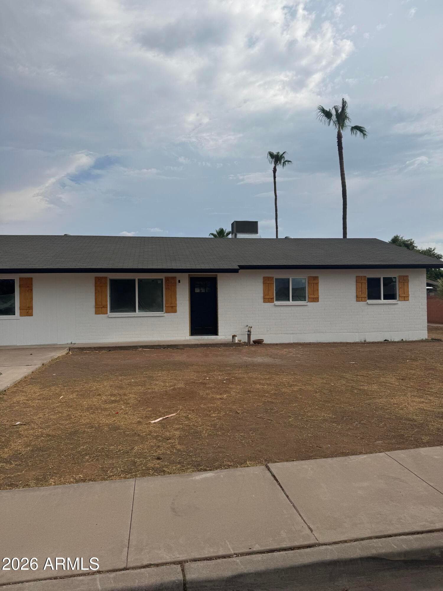 37 W RAWHIDE Avenue, Gilbert, AZ 85233
